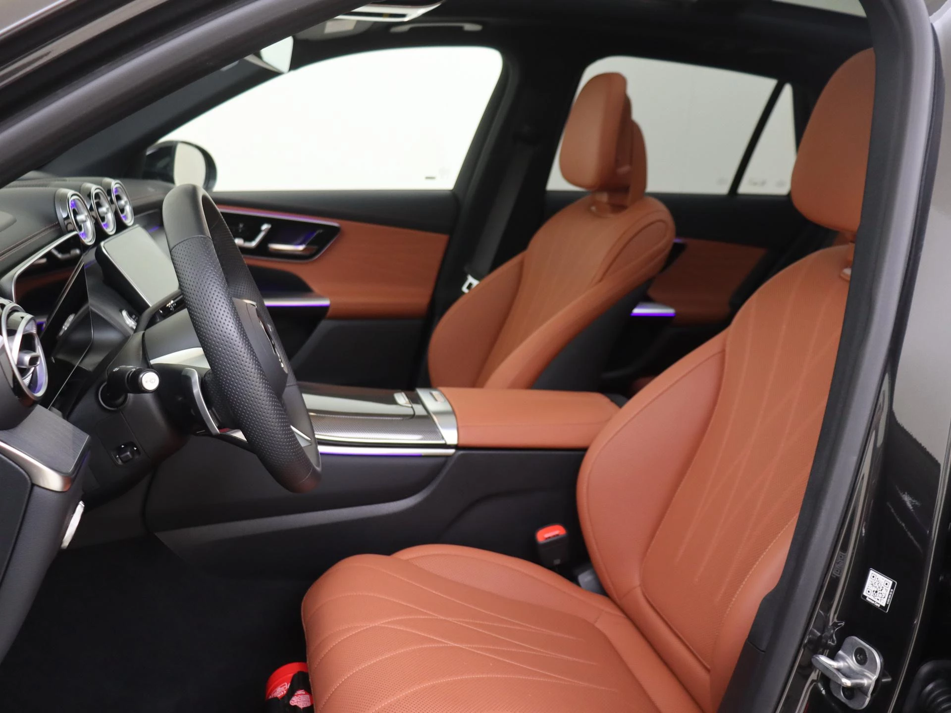 Mercedes-Benz-GLC-image-10