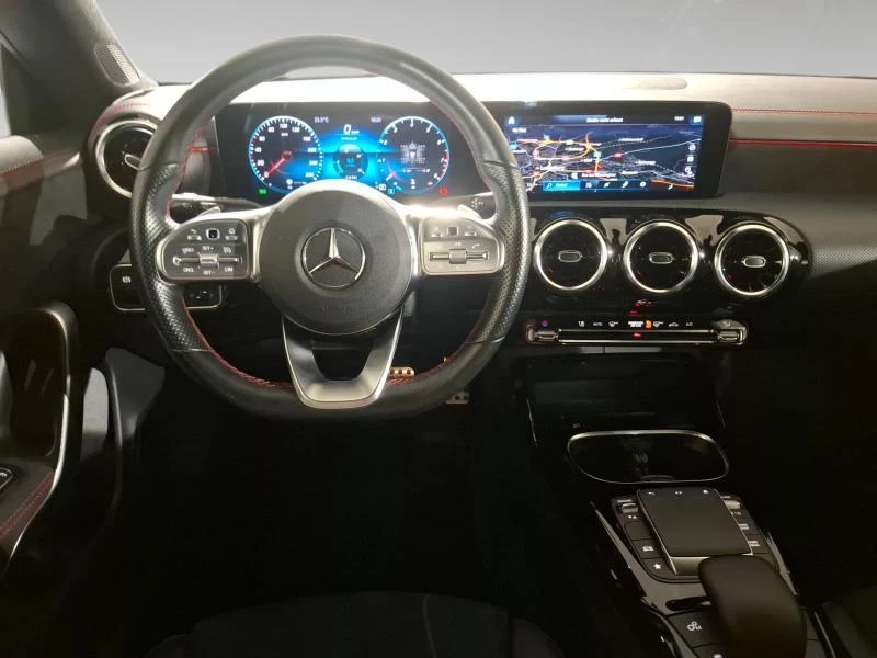 Mercedes-Benz-CLA-image-4