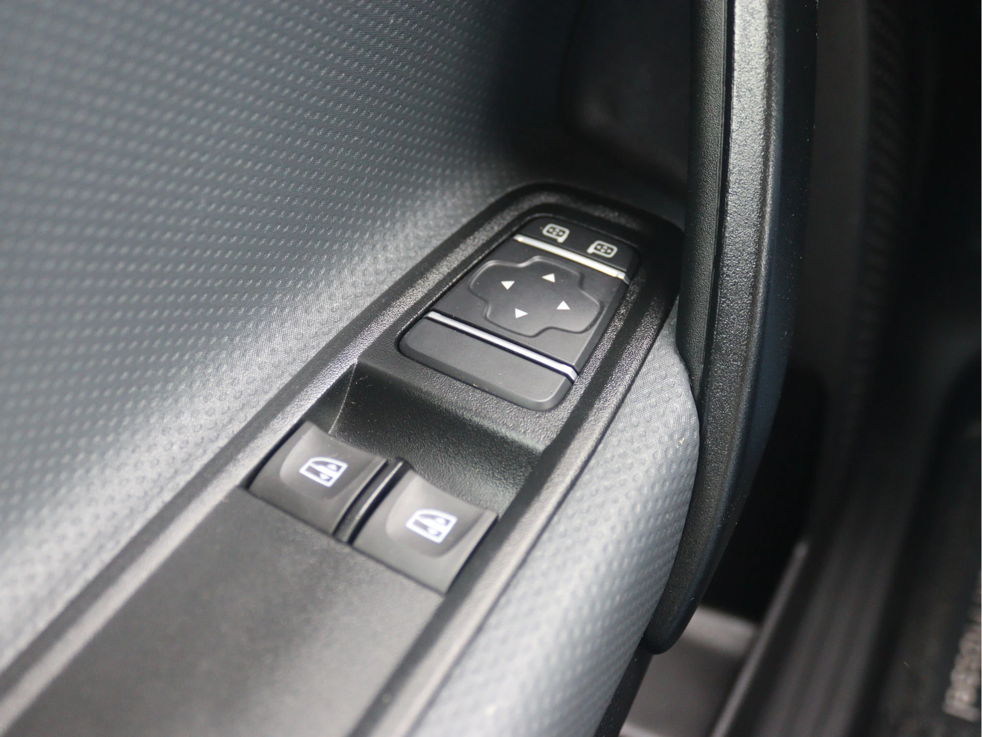 Mercedes-Benz-eCitan-image-4
