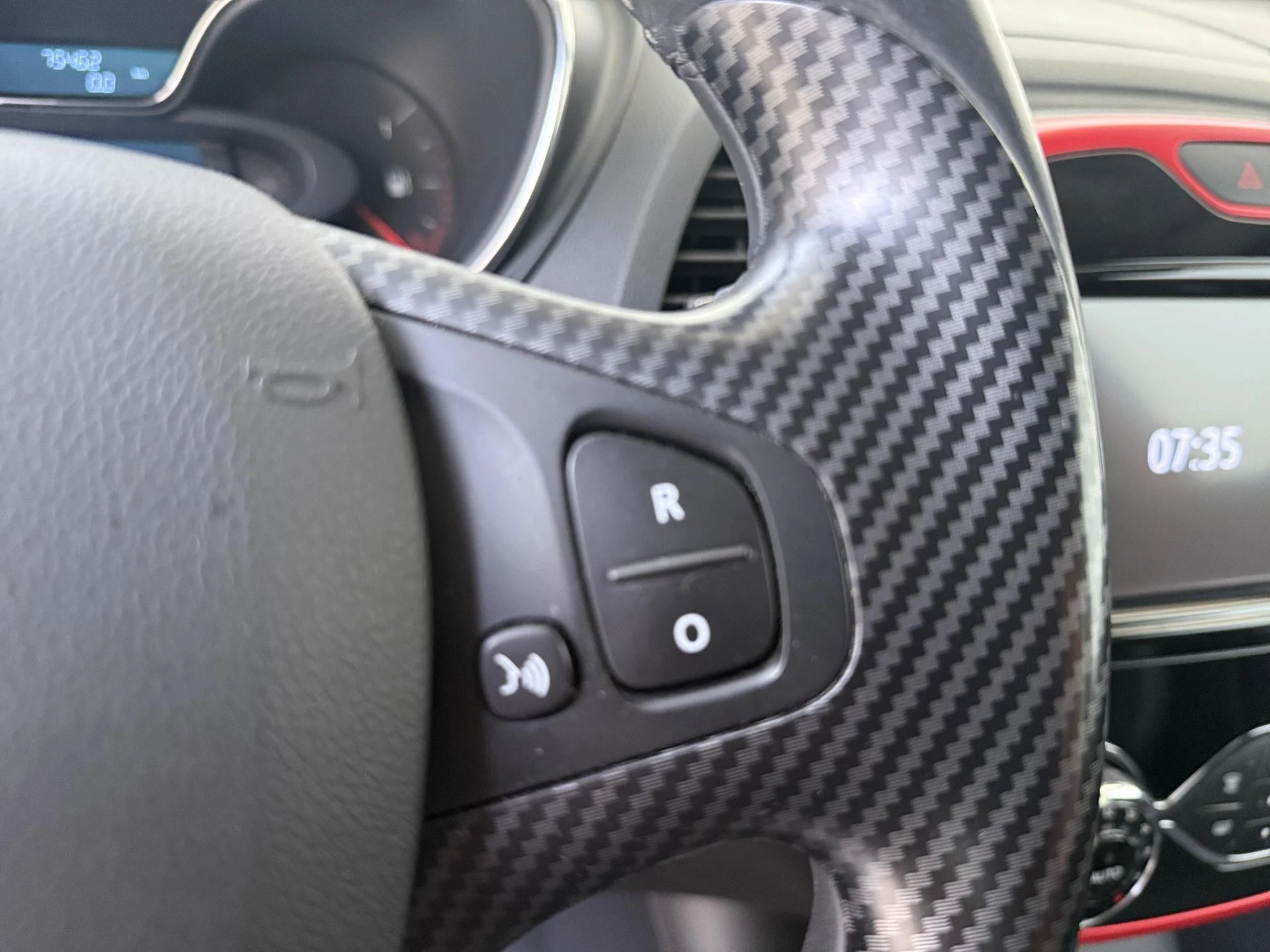 Renault-Captur-image-12