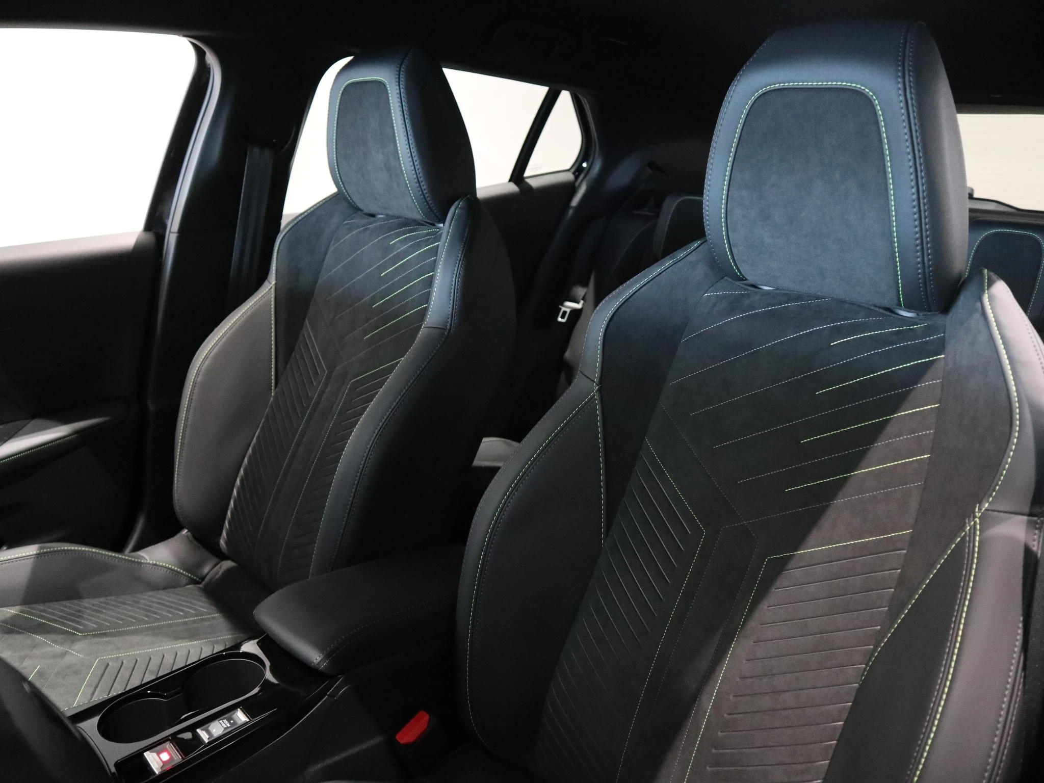 Peugeot-2008-image-3