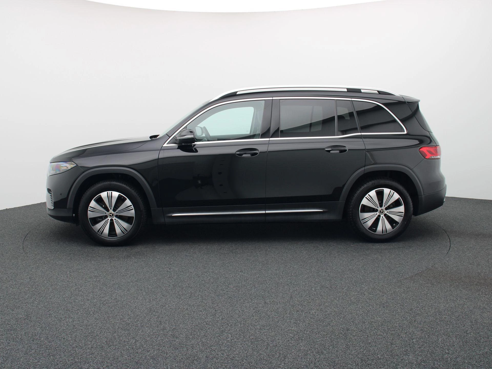 Mercedes-Benz EQB 250 Business Line