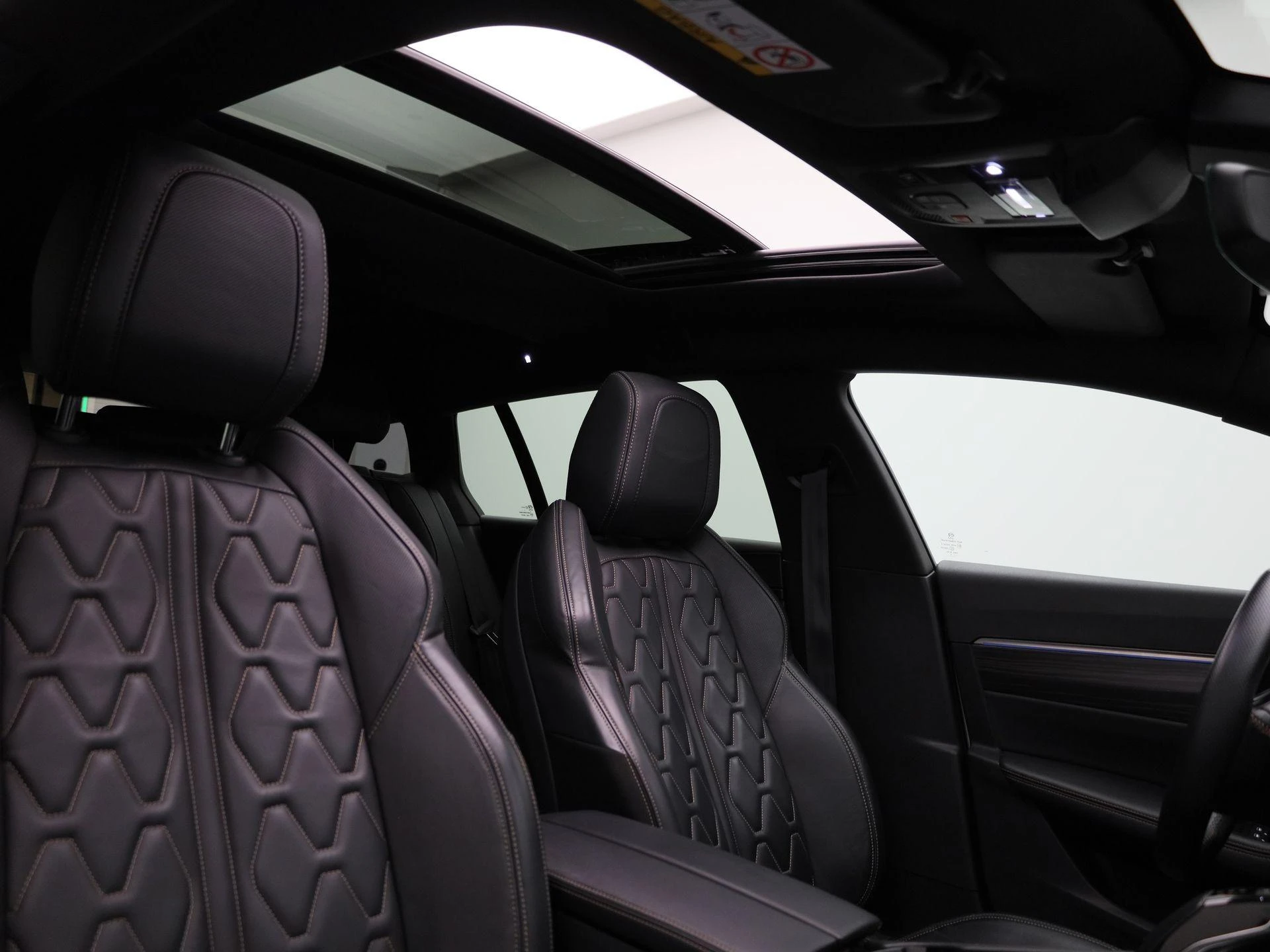 Peugeot-508-image-44