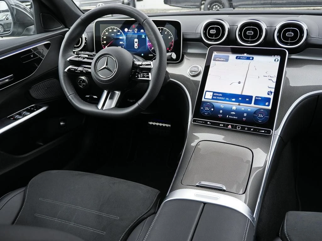 Mercedes-Benz-C-Klasse 300-image-10