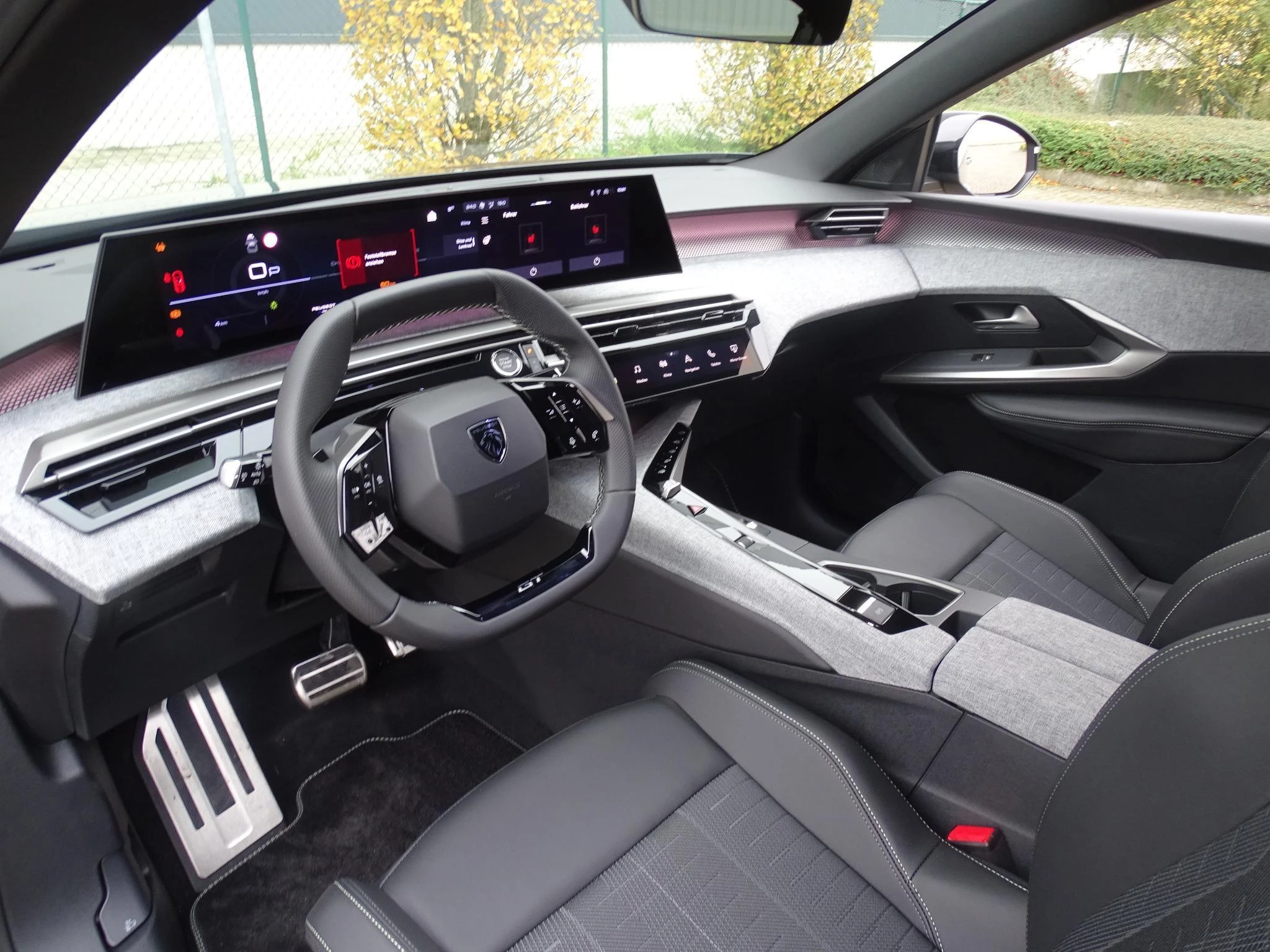 Peugeot e-3008 e-3008 210 GT