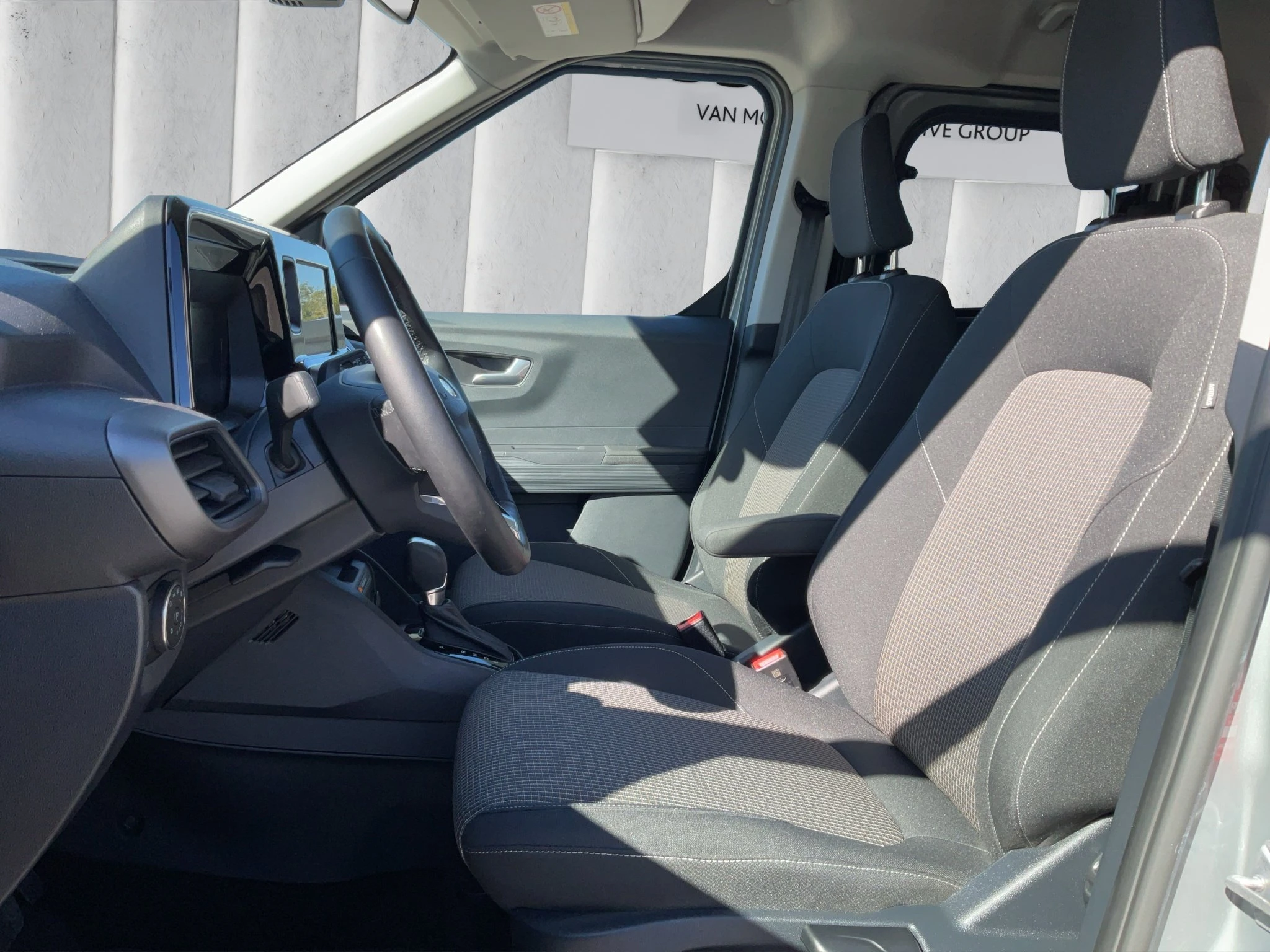 Ford-Tourneo Courier-image-9