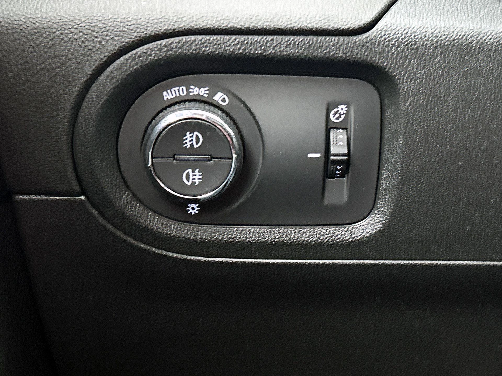 Opel-Grandland X-image-22