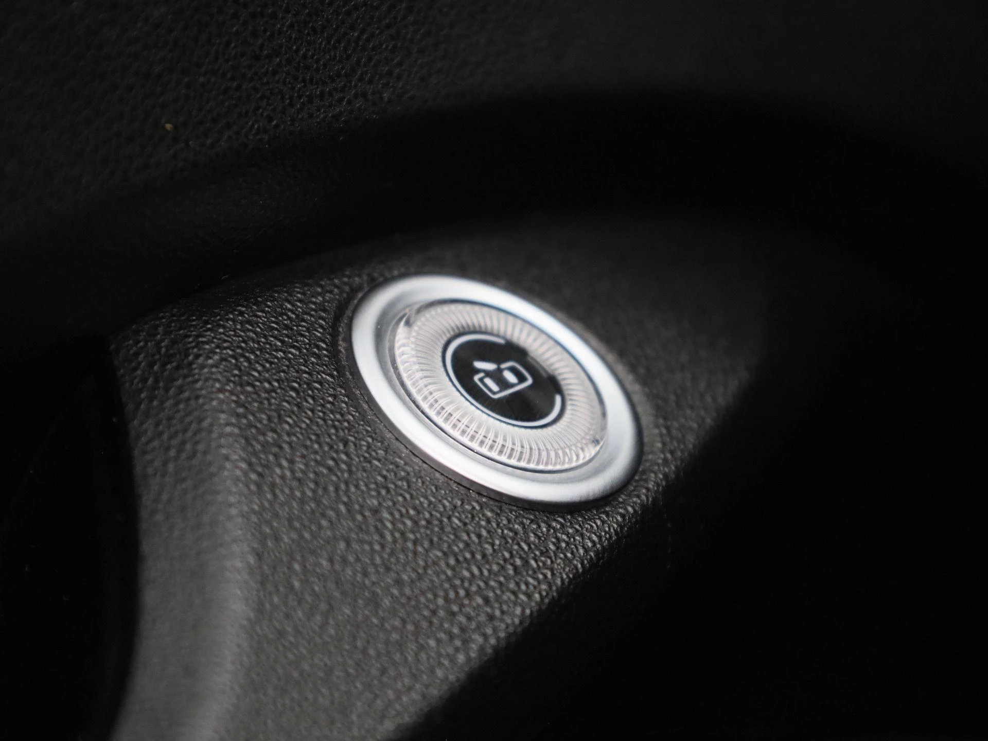 Abarth-500C-image-29