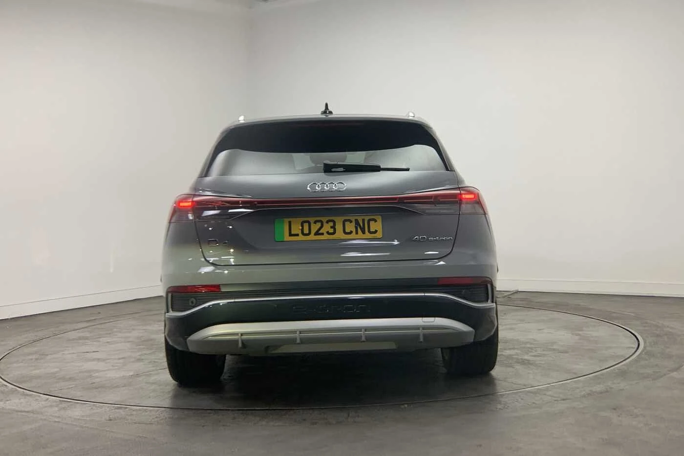 Audi-Q4 e-tron-image-10