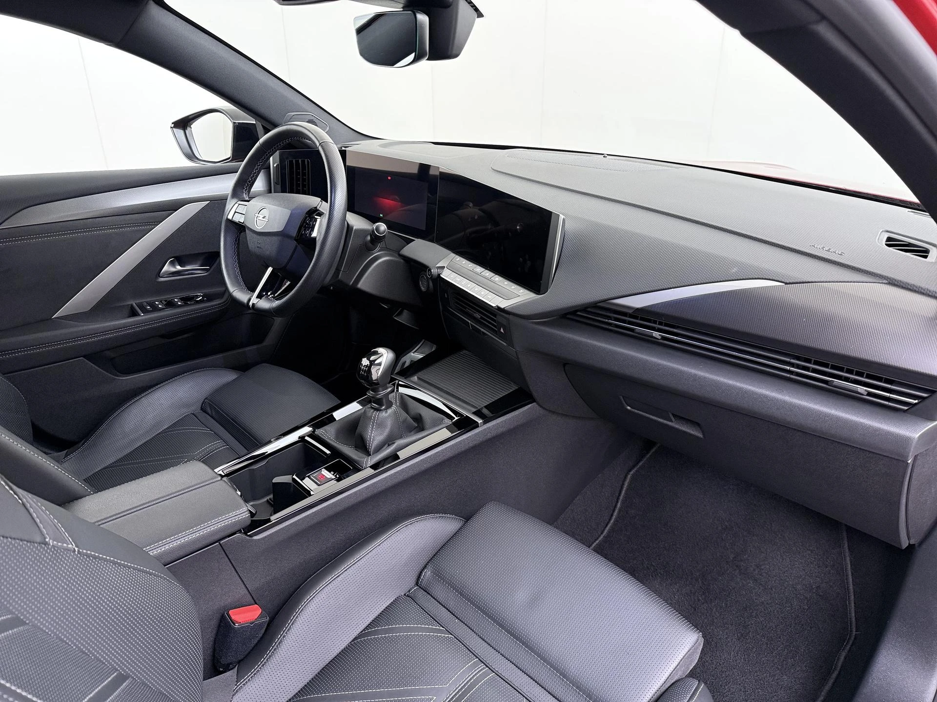 Opel-Astra-image-34