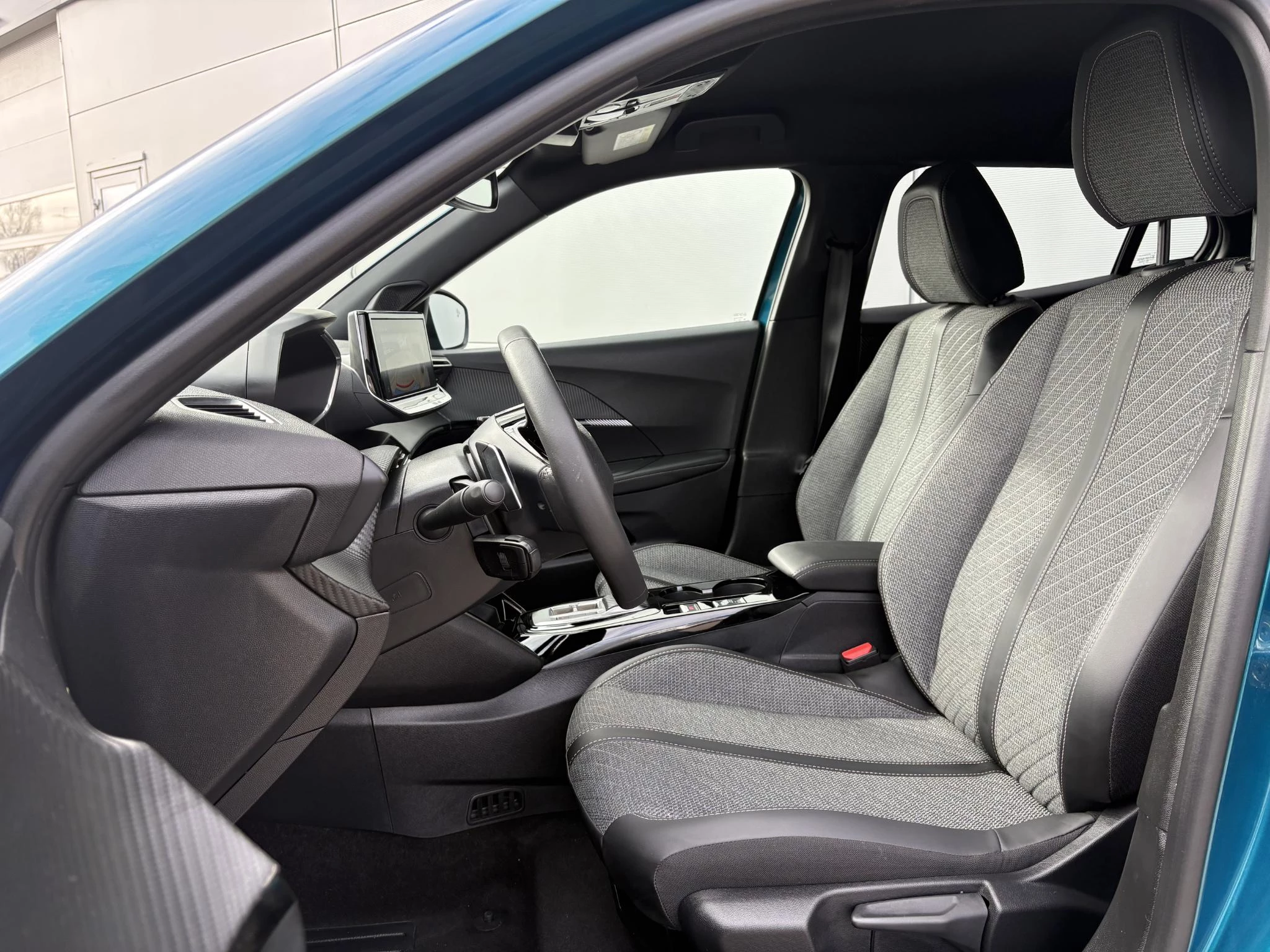 Peugeot-2008-image-13