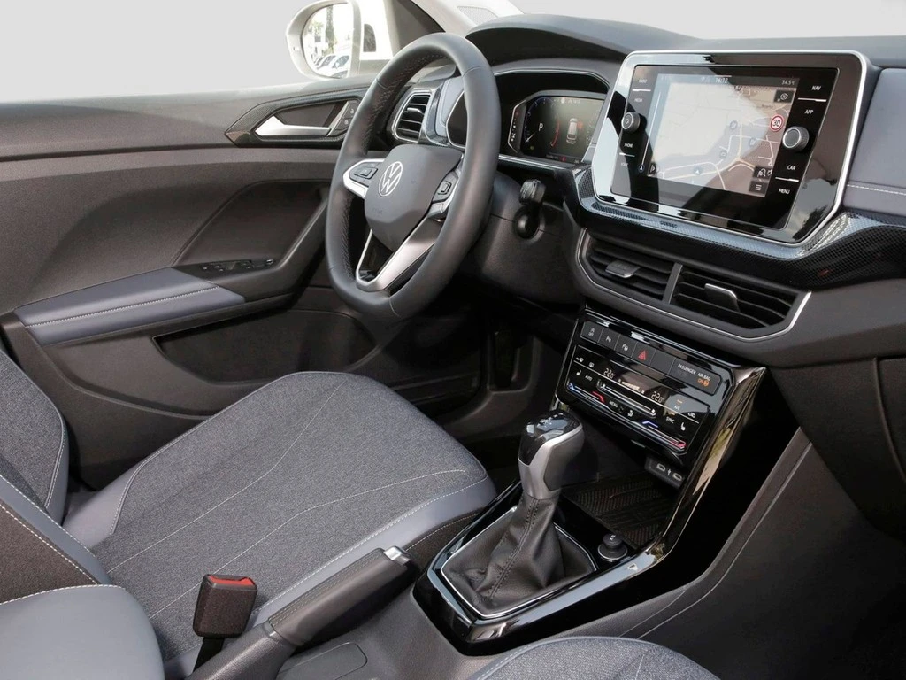 Volkswagen-T-Cross-image-8