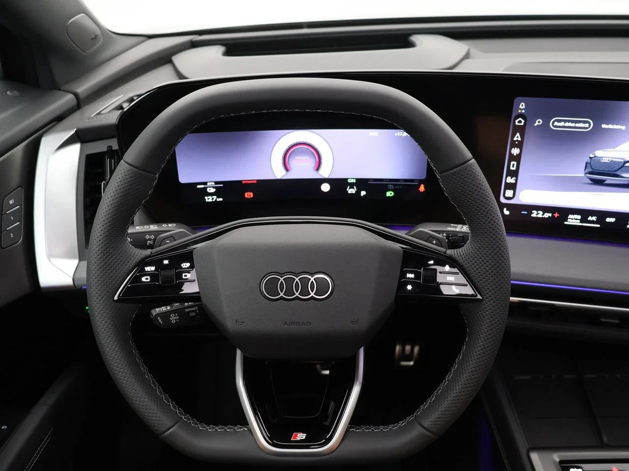 Audi-Q4 e-tron-image-6