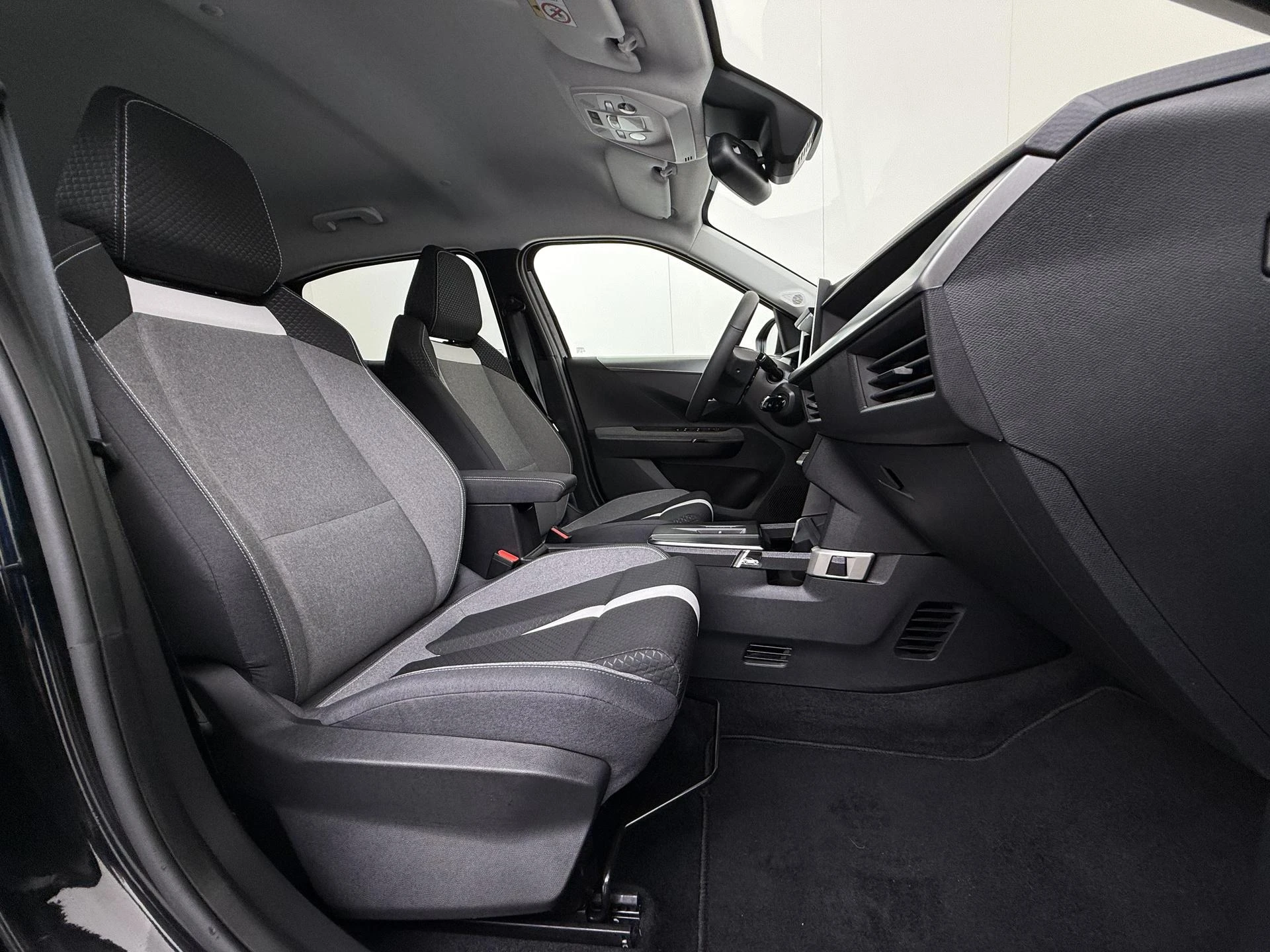 Opel-Frontera-image-31