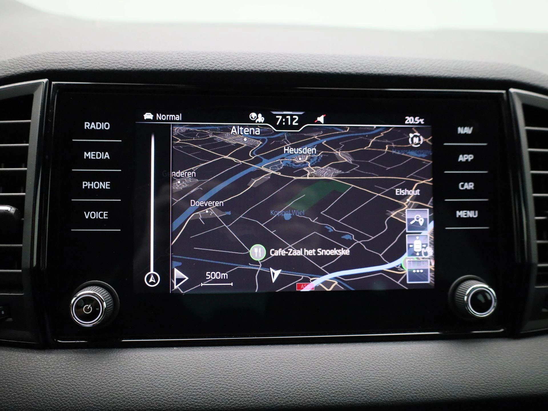 Škoda-Karoq-image-17