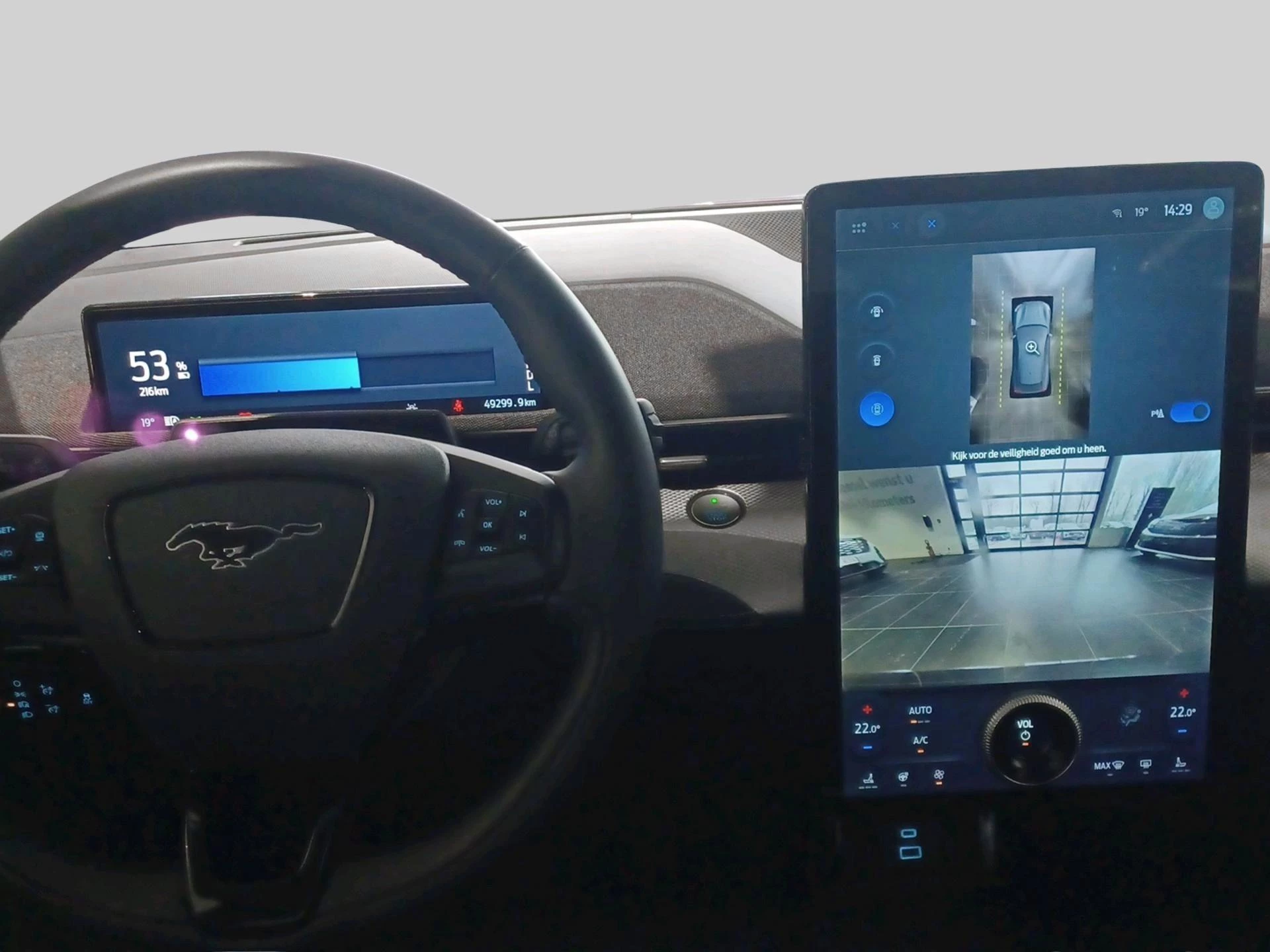 Ford Mustang Mach-E 99kWh 216kW Extended Range RWD