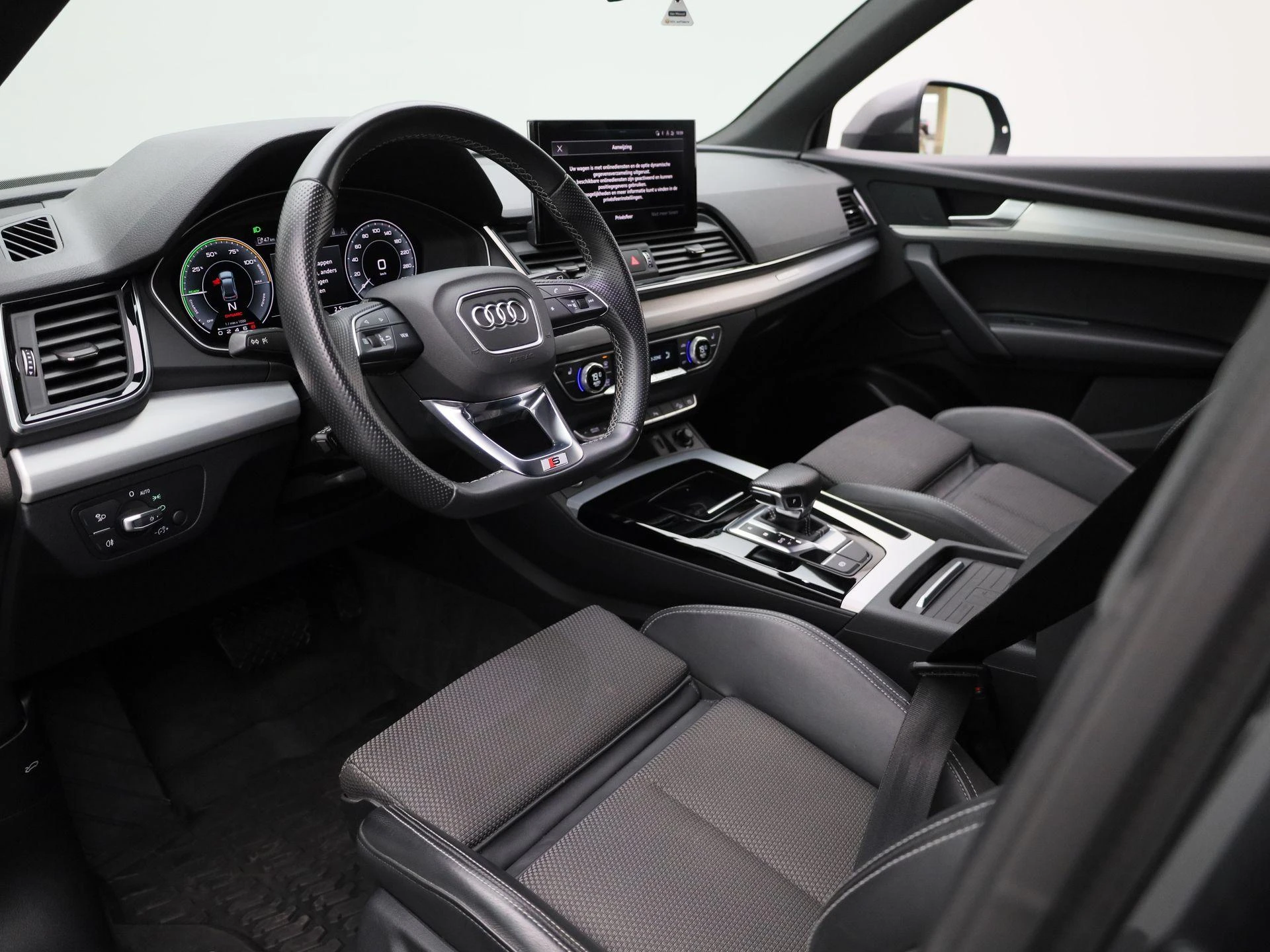 Audi-Q5-image-16