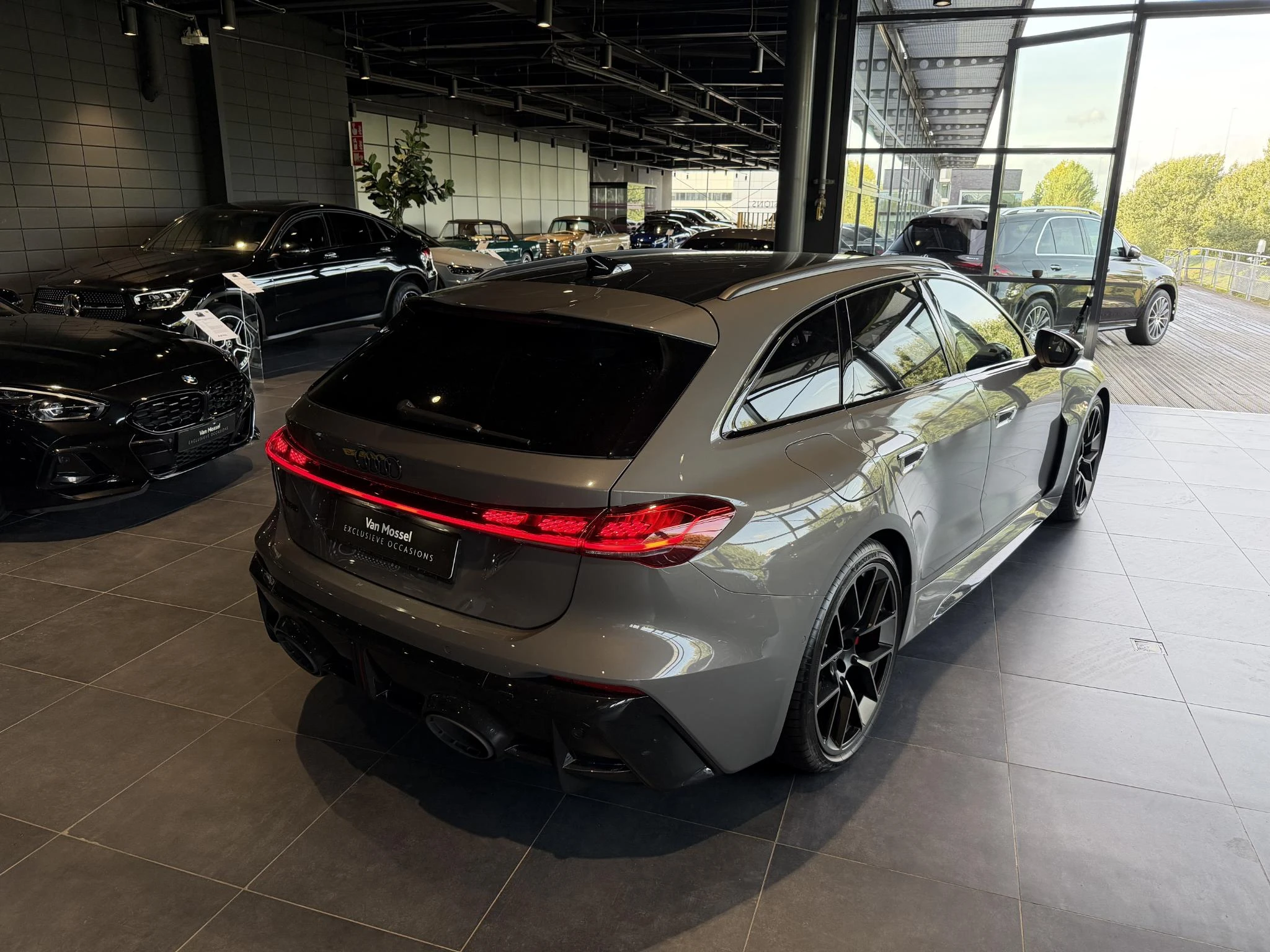 Audi-RS5-image-16