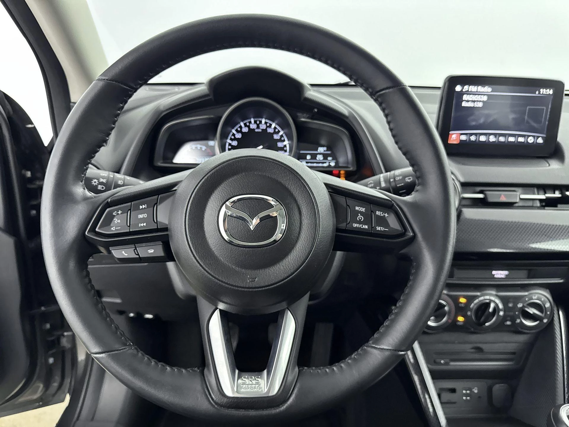Mazda-2-image-9