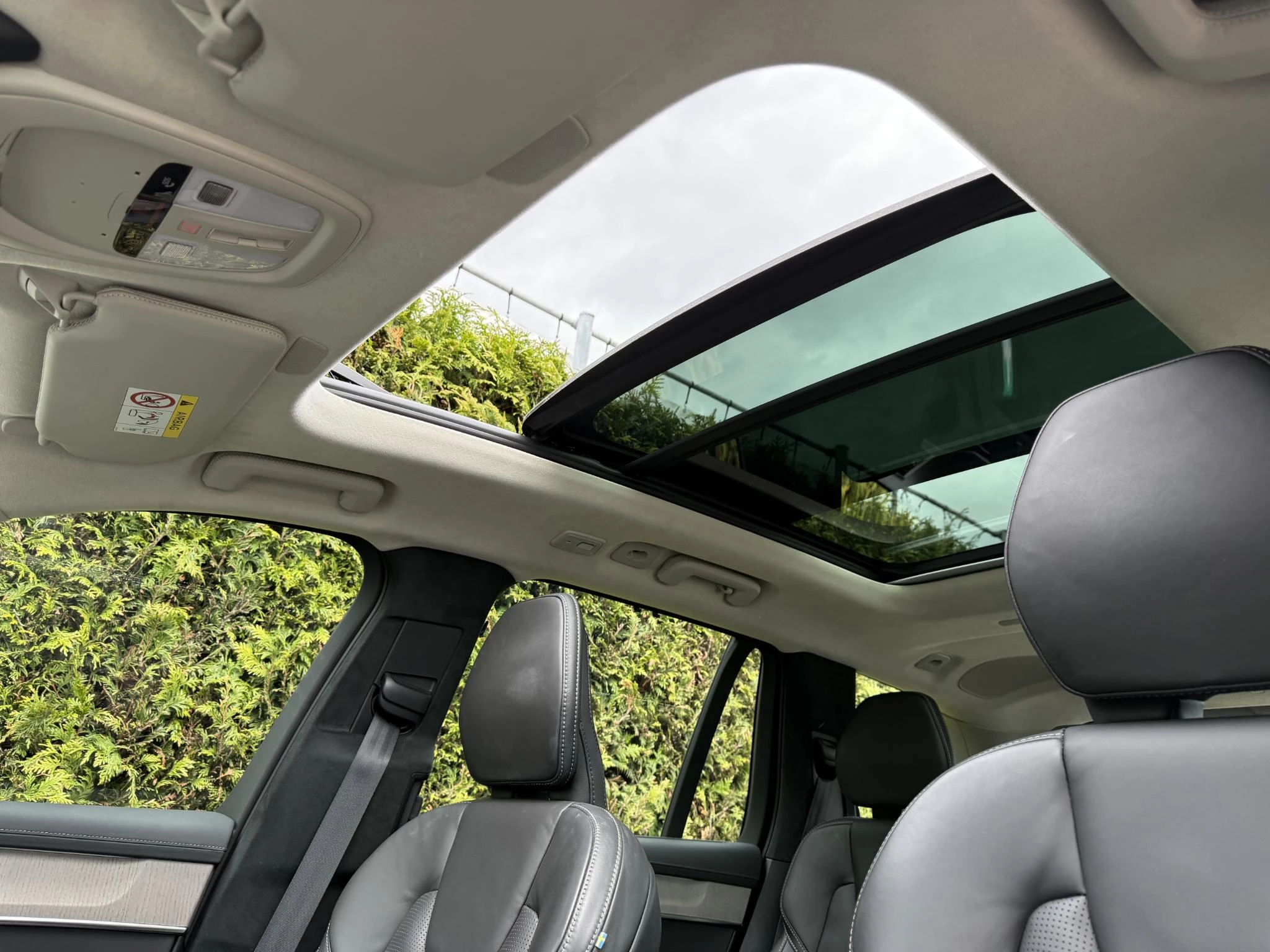 Volvo XC90 T8 Plug-in hybrid AWD Ultra Dark
