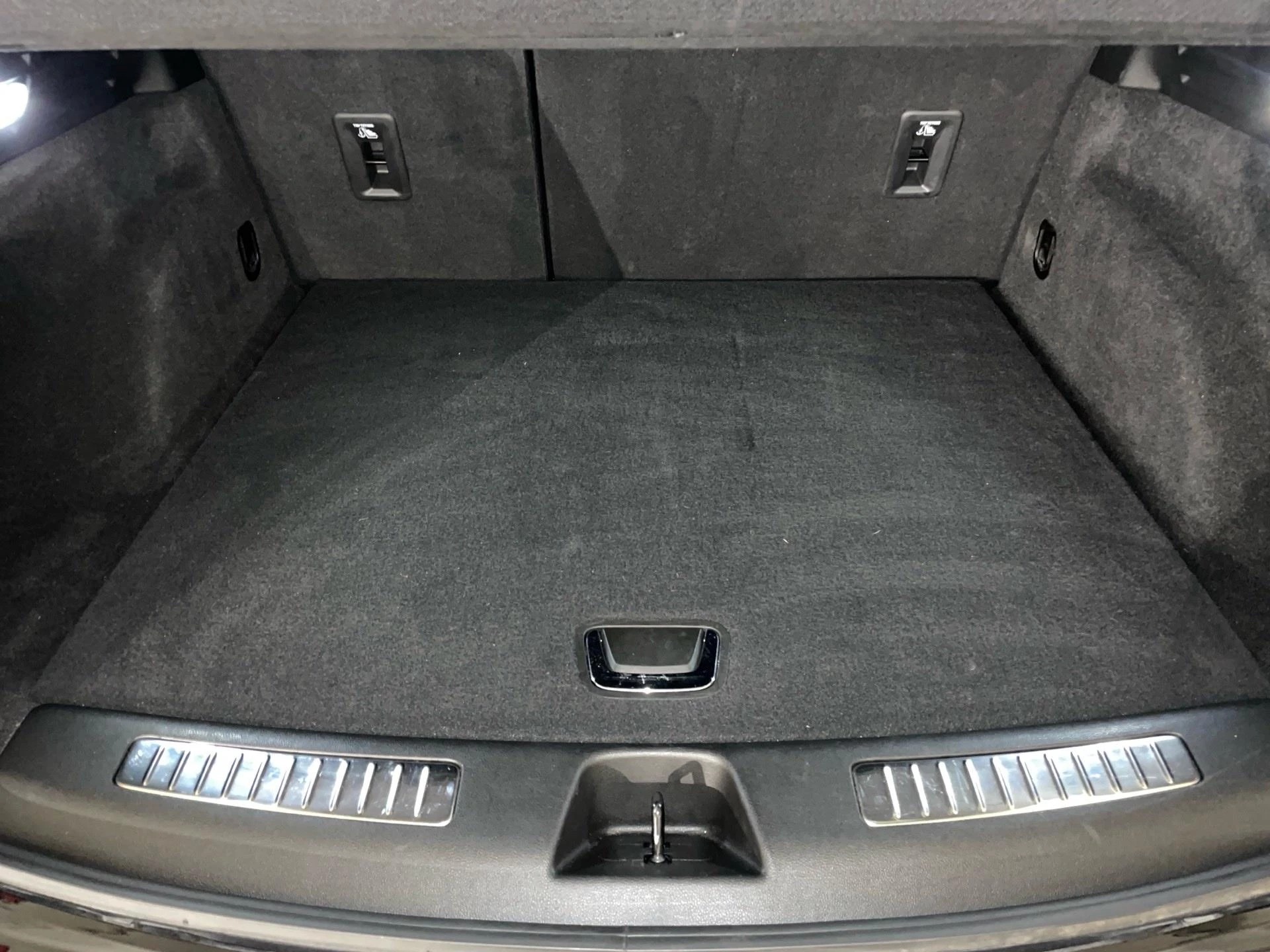 Cadillac-XT4-image-11