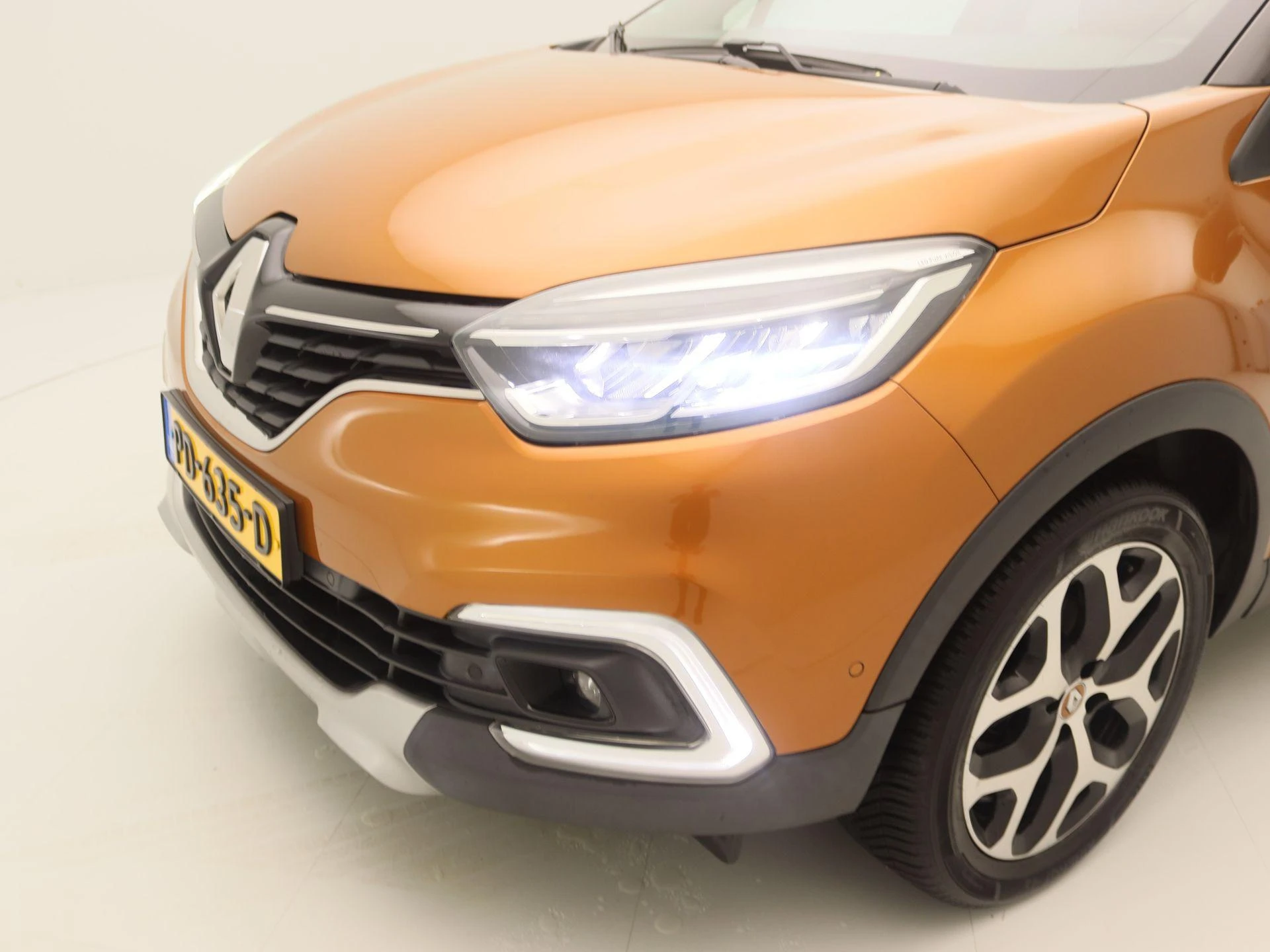 Renault-Captur-image-14