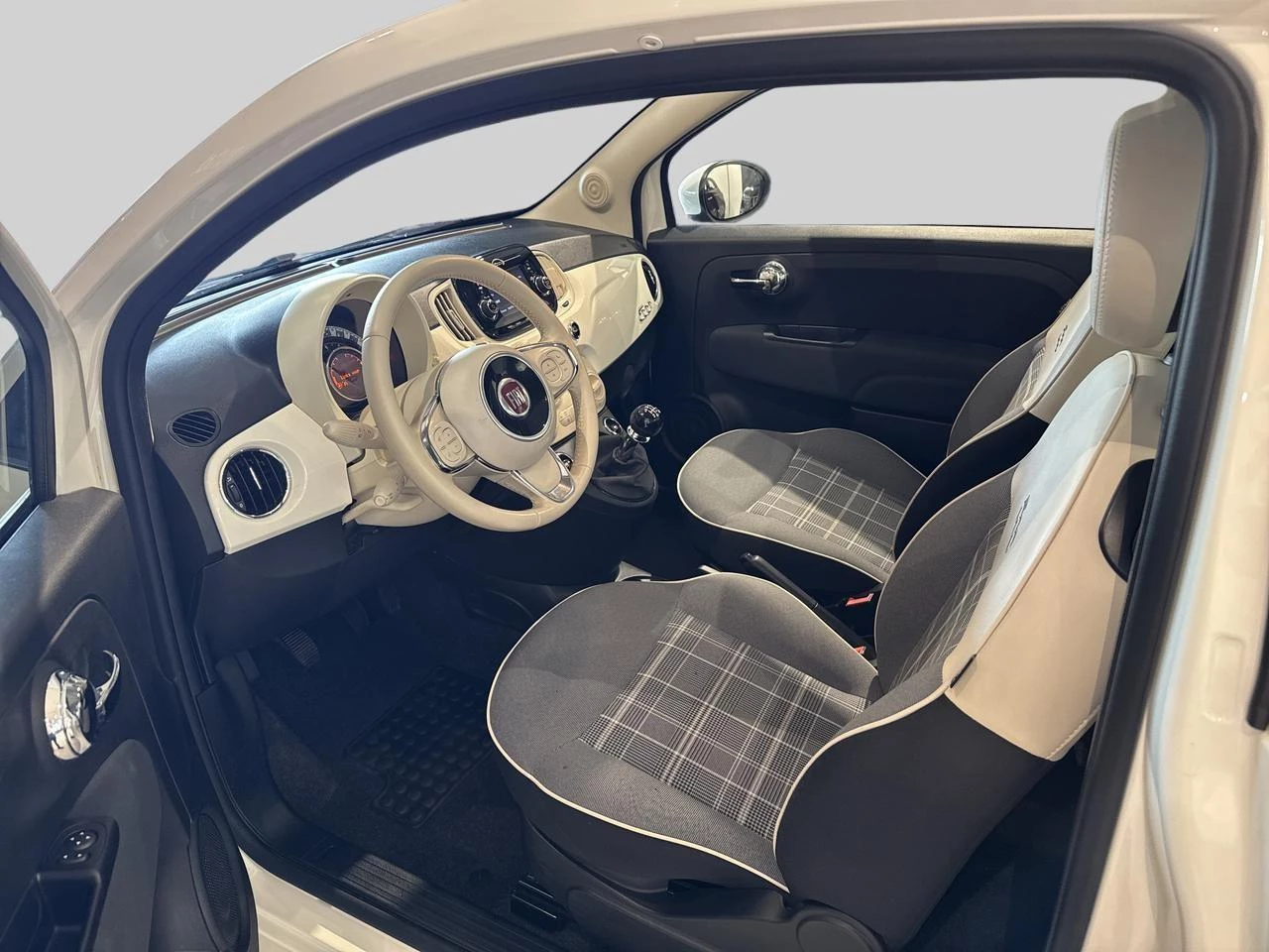 Fiat 500 1.2 8v 69hp Lounge