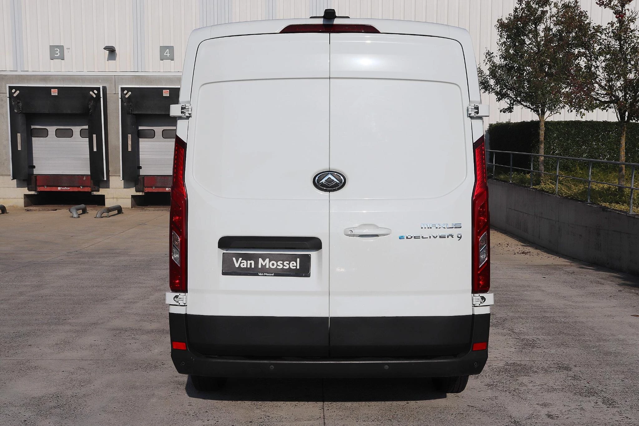 Maxus Deliver9 2.0 Diesel CIT 120kW L3H2 FWD 3.5T Lux.