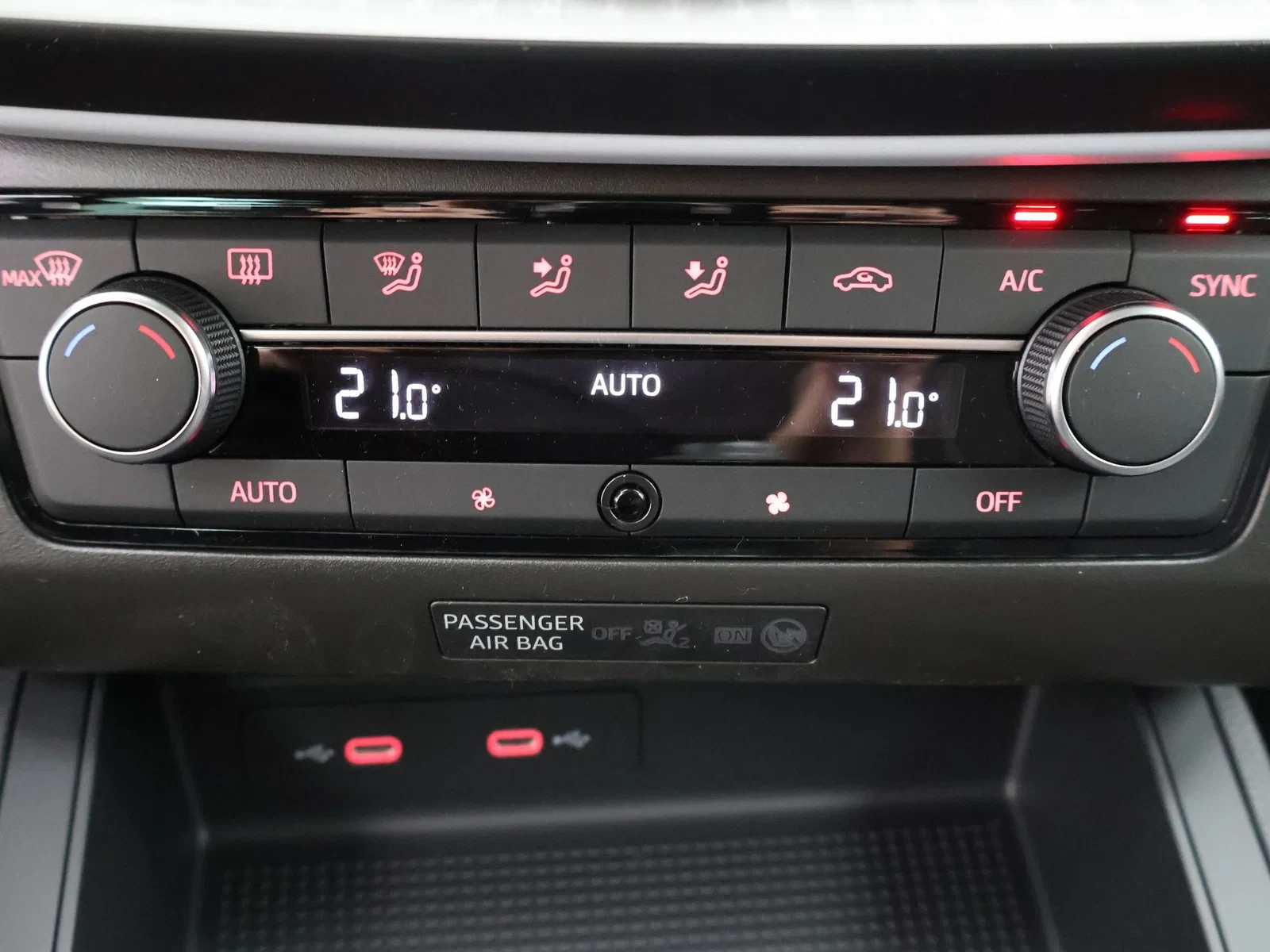 SEAT Ibiza 5P/D 1.0 TSI STYLE 5T 70 DI6 5G / DEMO