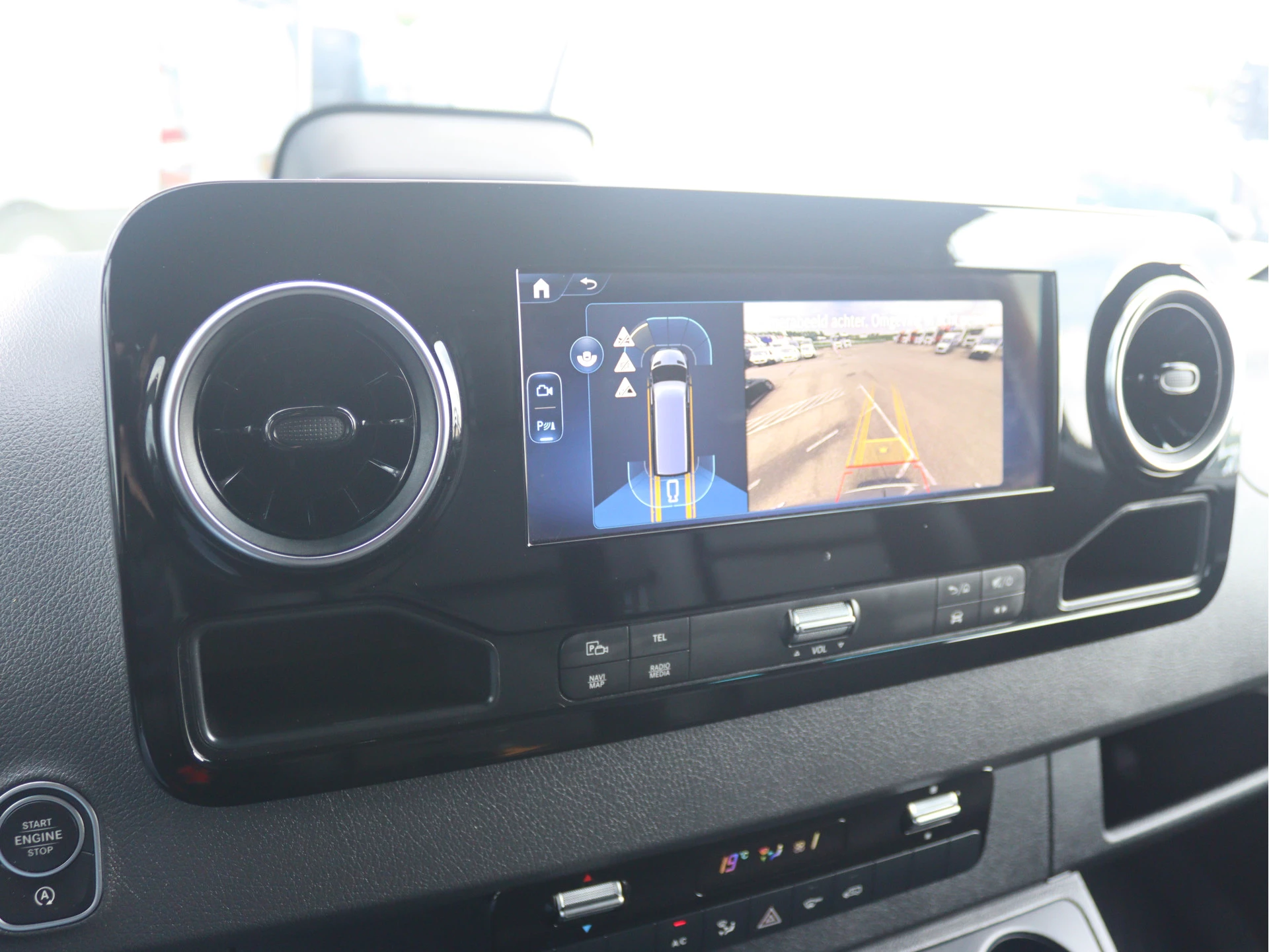 Mercedes-Benz Sprinter 319 CDI L4H2 | AIRCO/NAVI/DISTRONIC/CAMERA | Certified