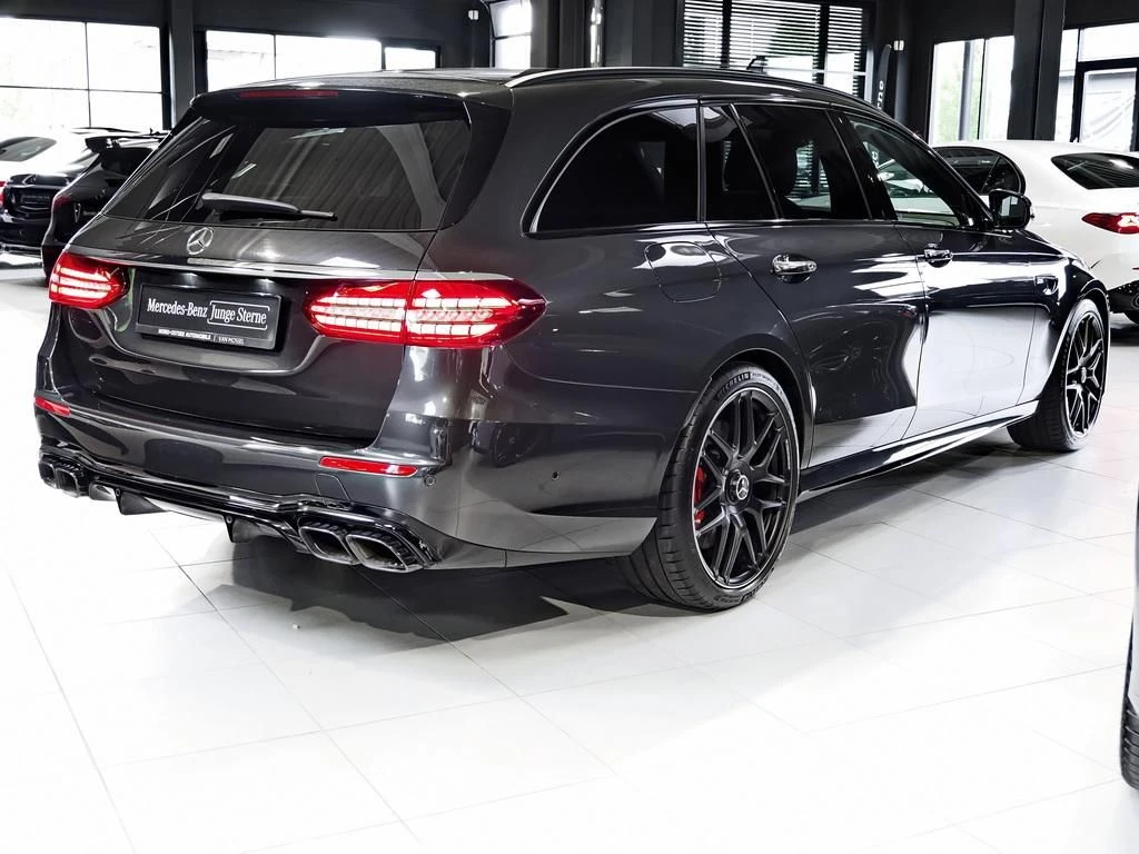 Mercedes-AMG-E-Klasse 63 S AMG-image-5