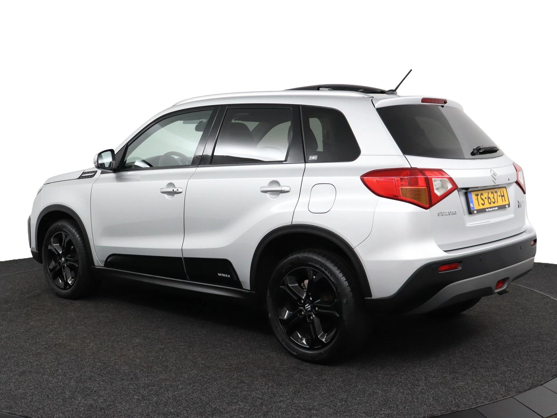 Suzuki-Vitara-image-9