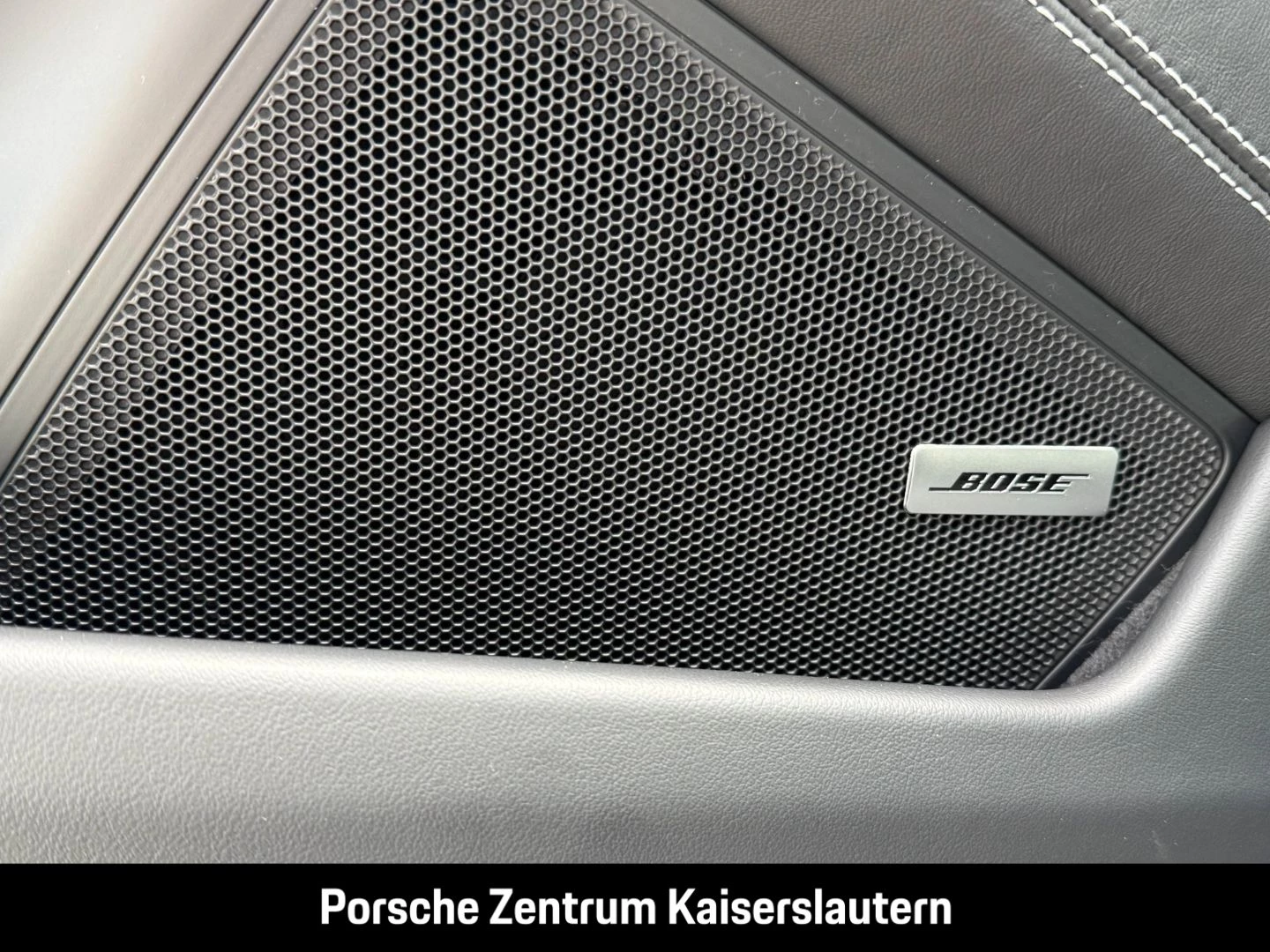 Porsche 911 992 GT3 mit Touring-Paket Liftsystem-VA BOSE gt3 mit touring-paket