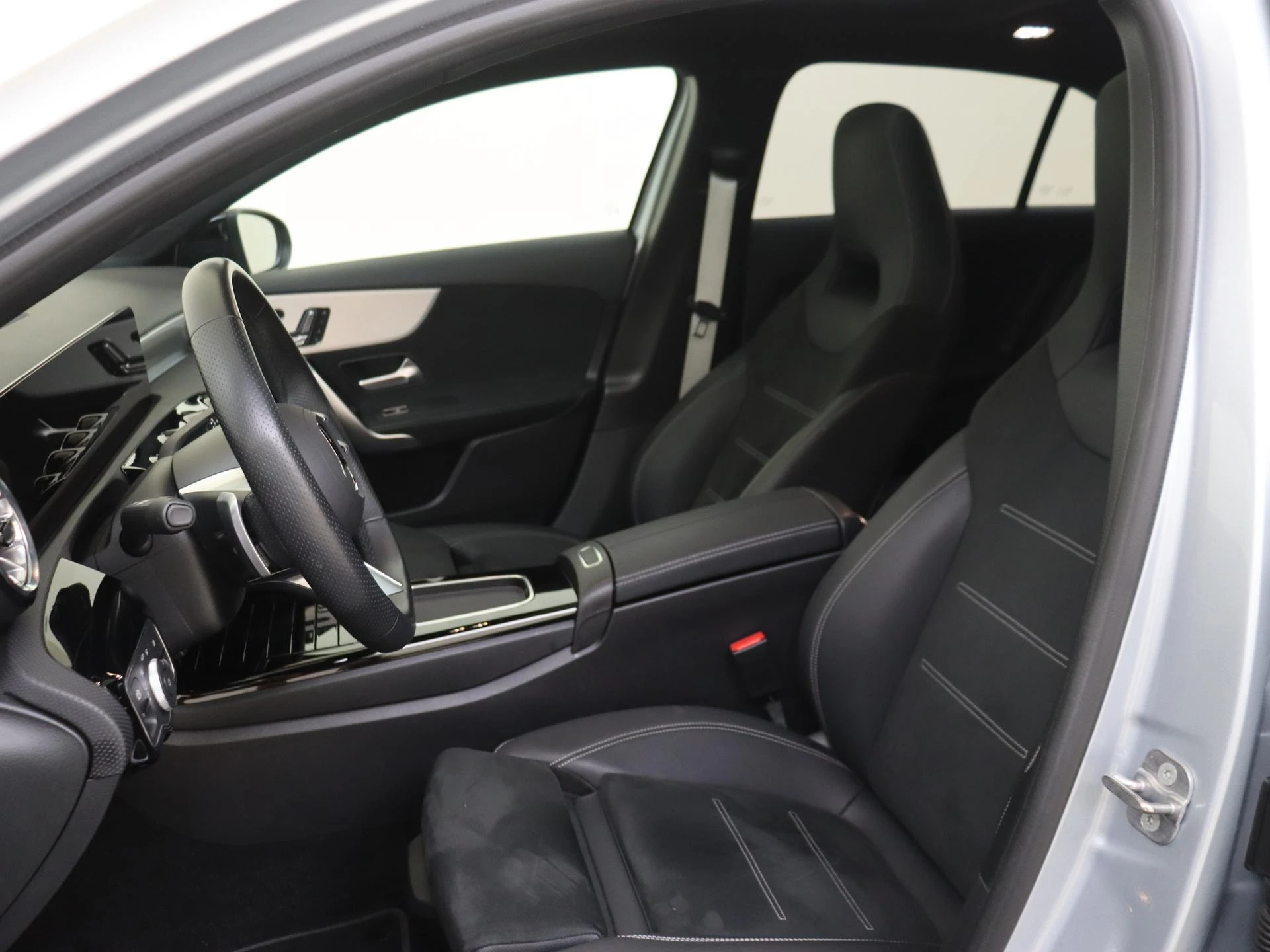 Mercedes-Benz A-Klasse 250 e Business Solution AMG