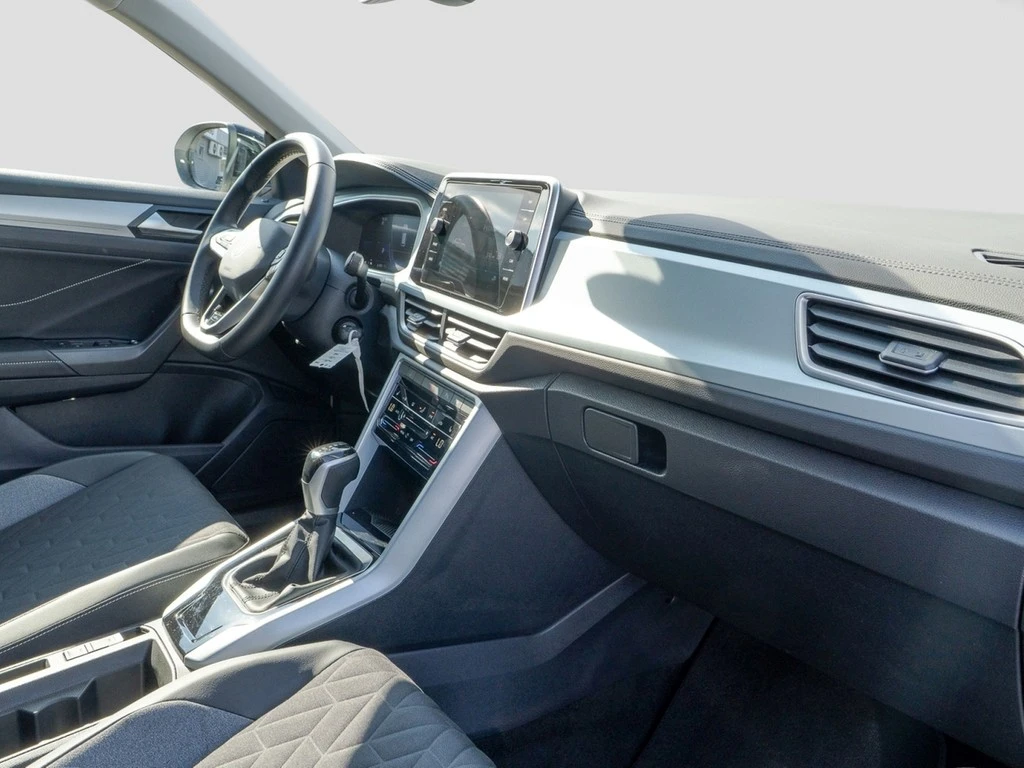 Volkswagen-T-Roc-image-7