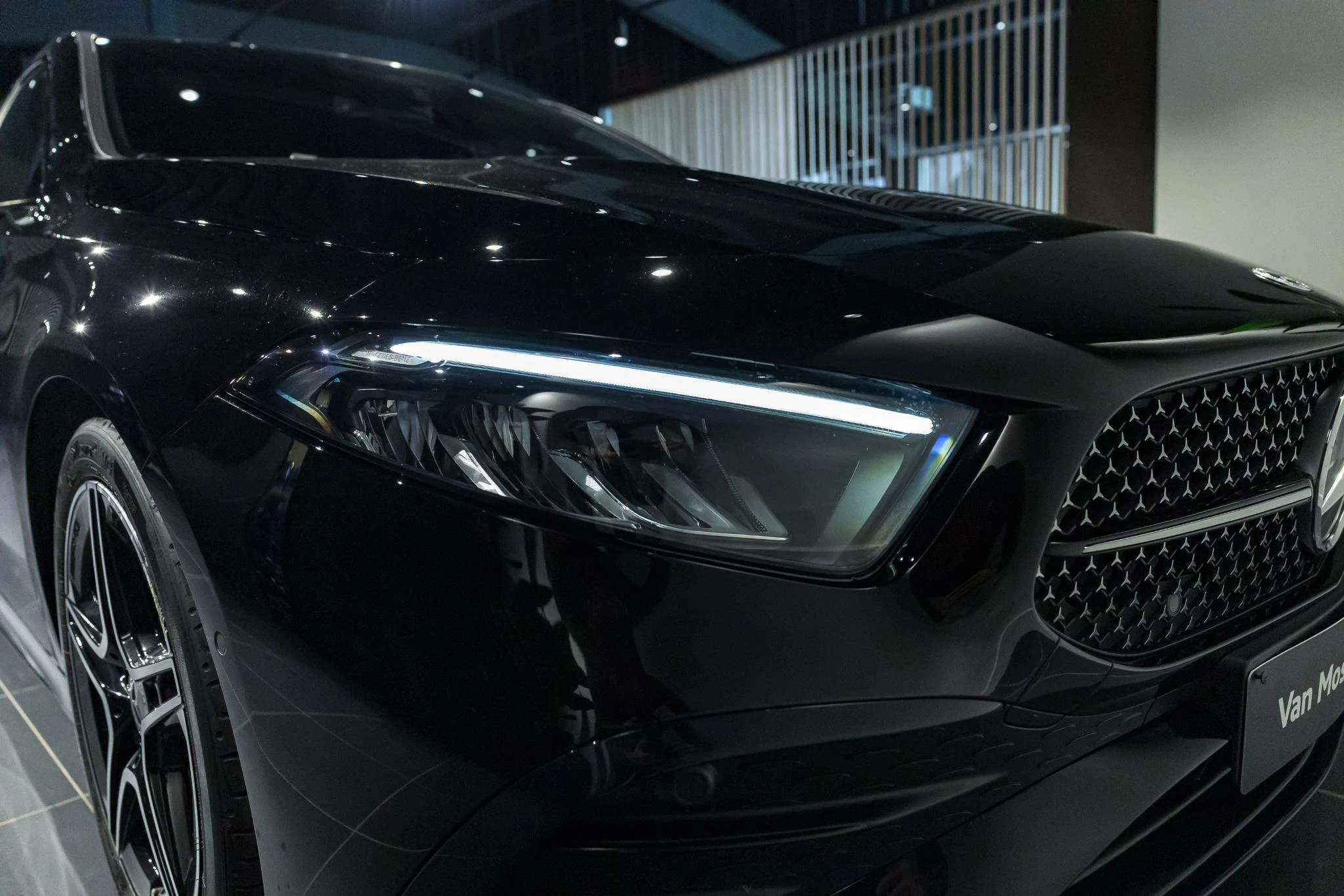 Mercedes-Benz-A-Klasse-image-5