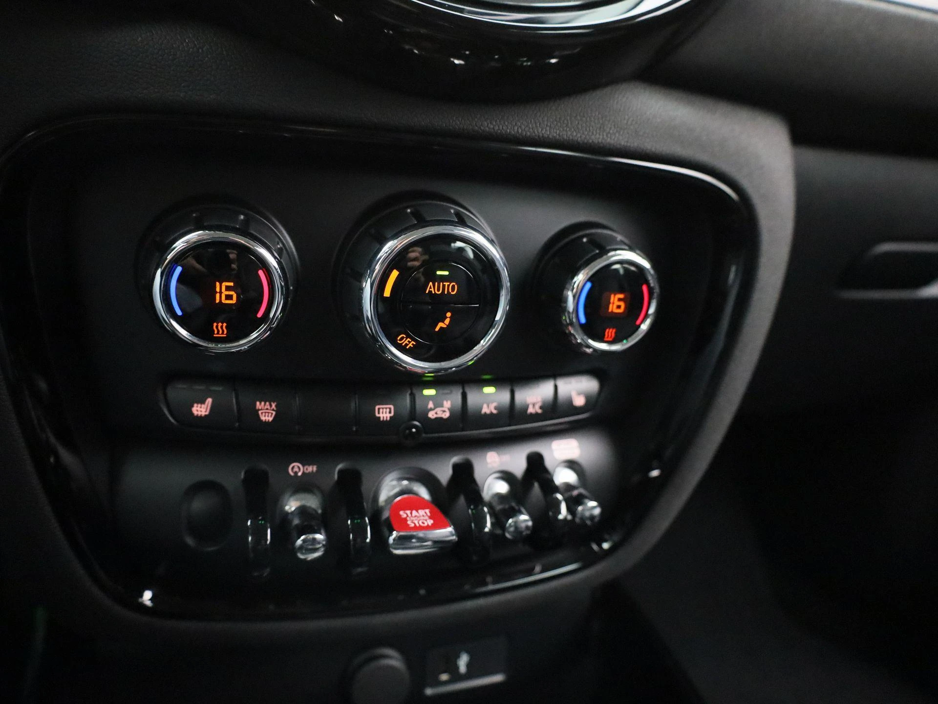 MINI-Clubman-image-23