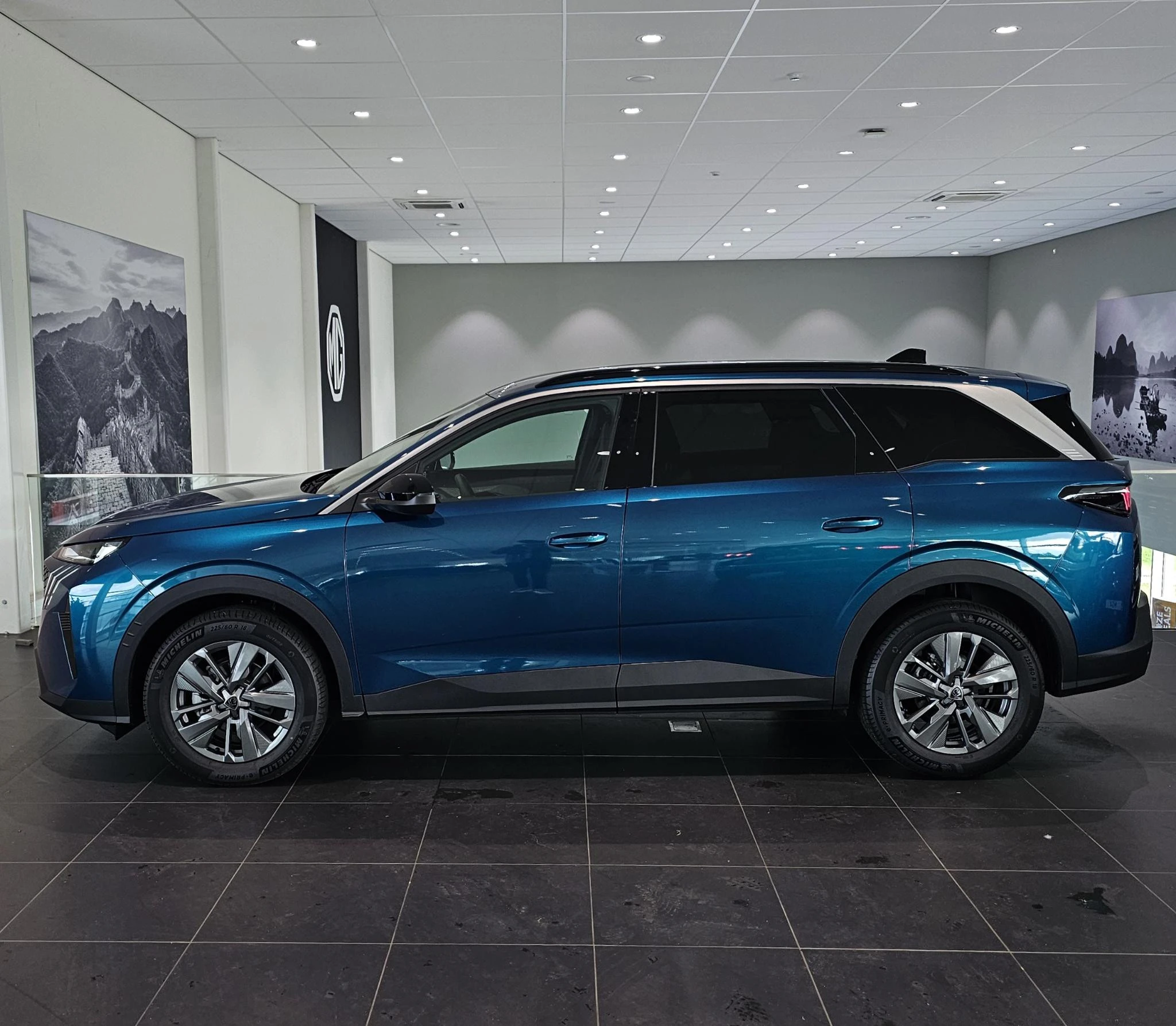 Peugeot 5008 1.2 Hybrid 145 Allure 7p