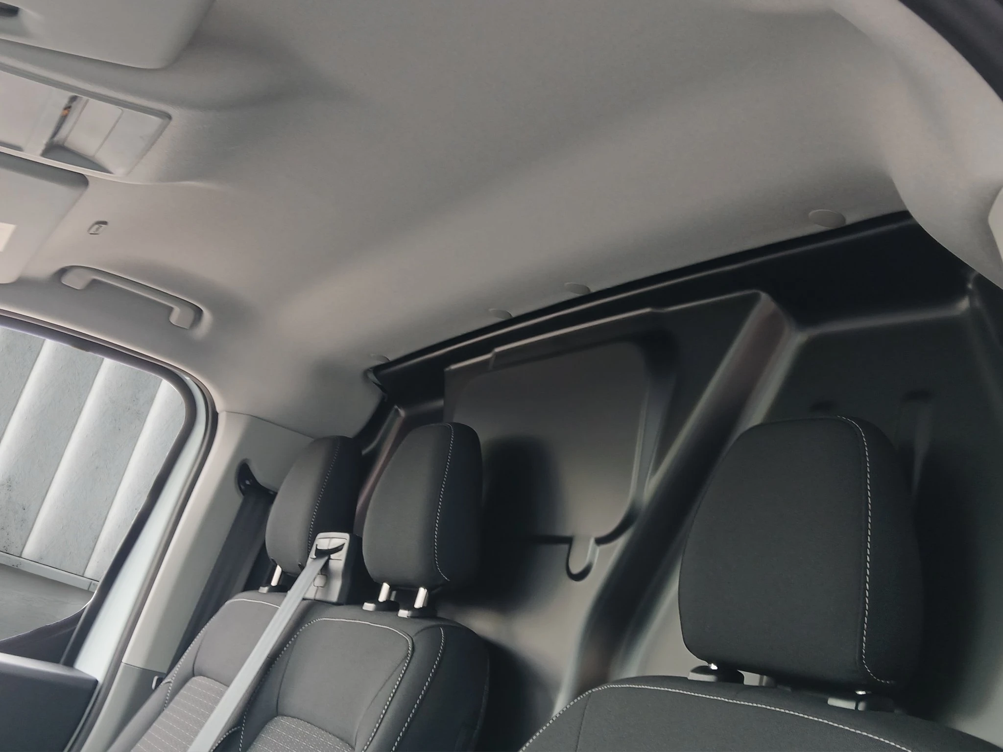 Ford-Transit Custom-image-15