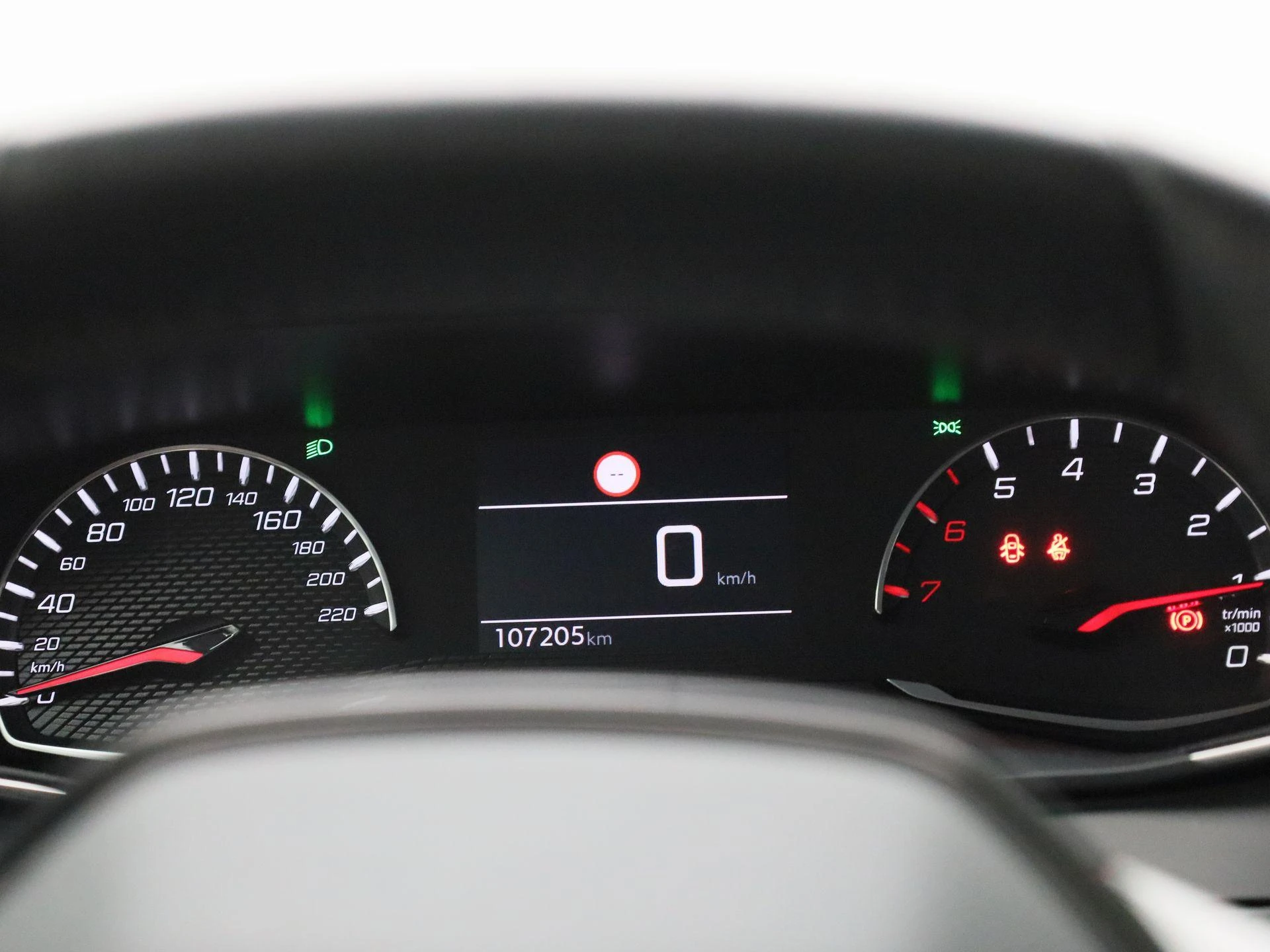 Peugeot-2008-image-7