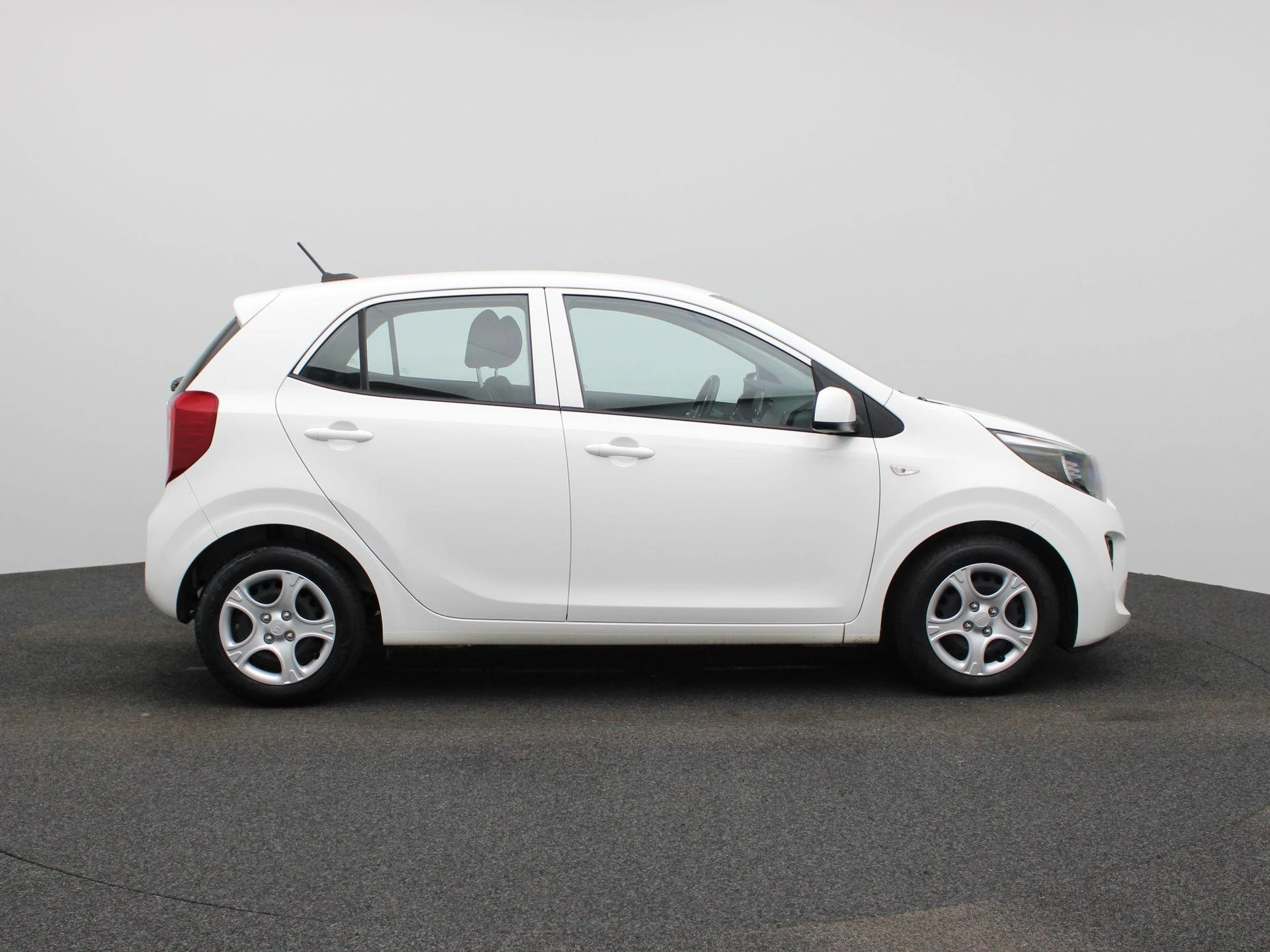 Kia-Picanto-image-6