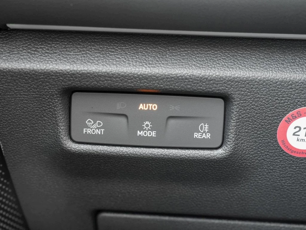 Volkswagen-Tiguan-image-19