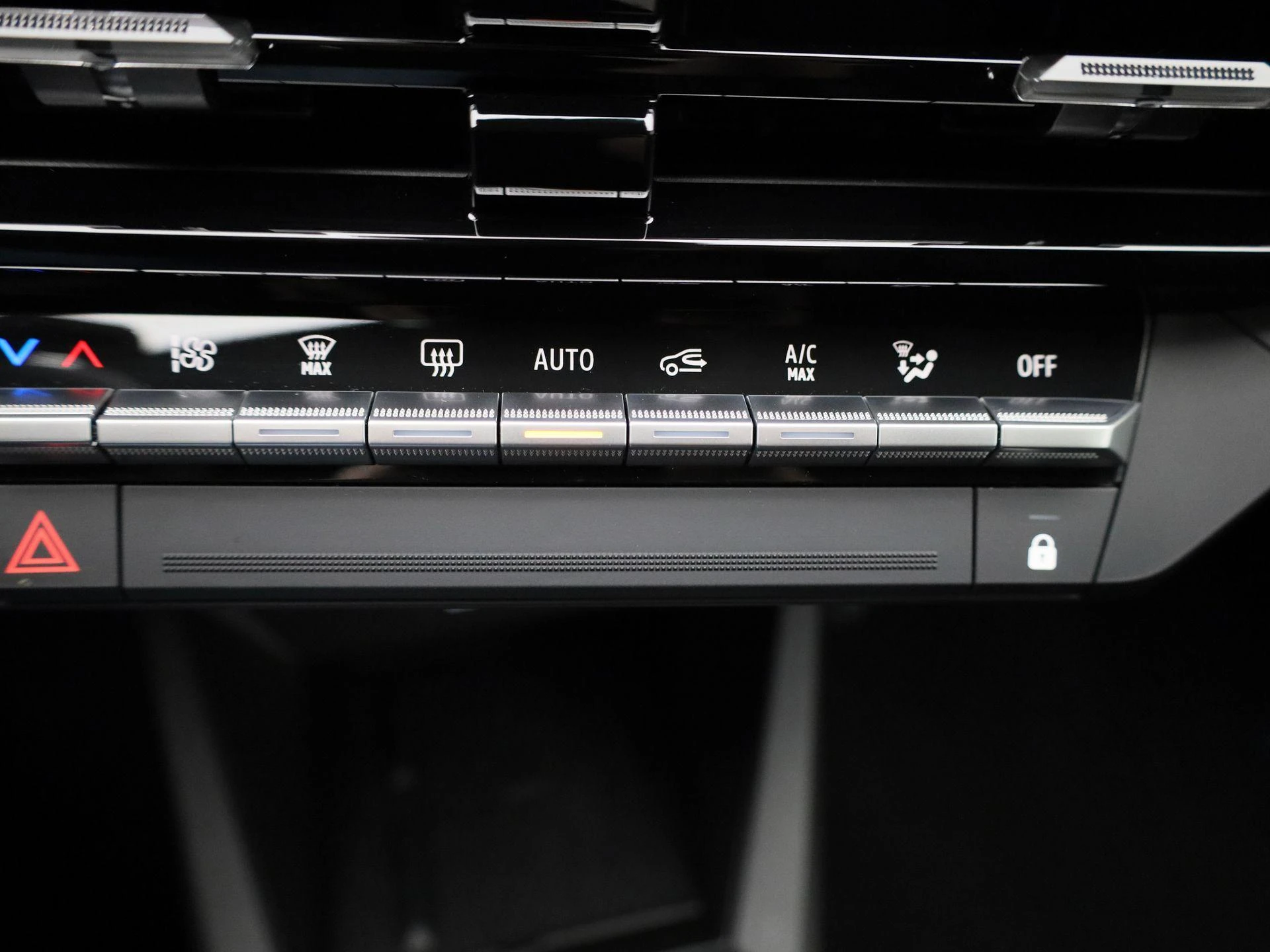 Renault-Clio-image-21