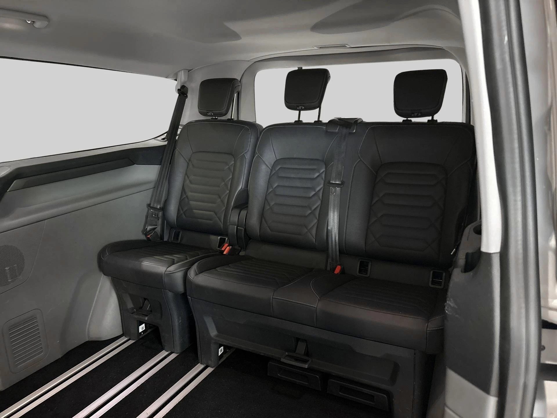 Ford-Tourneo Custom-image-15