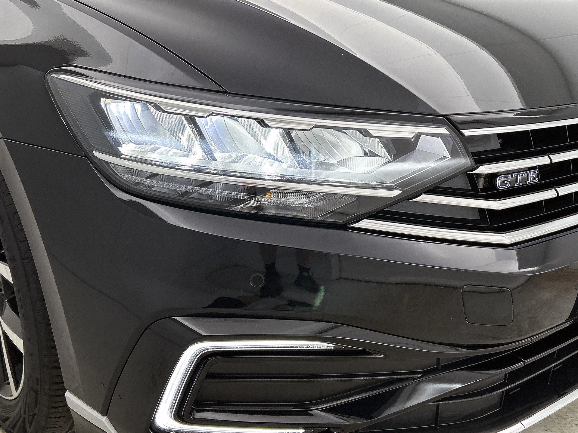 Volkswagen-Passat-image-40