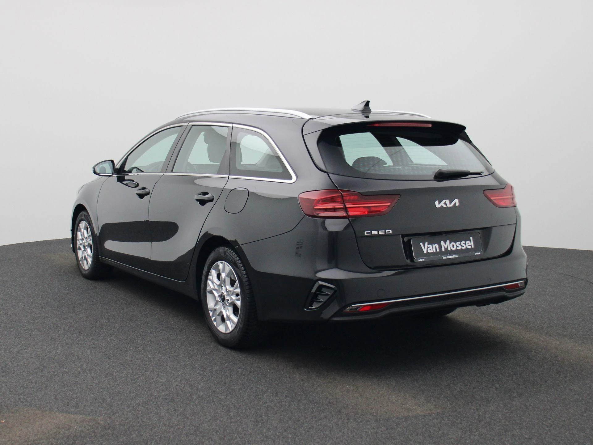 Kia-Ceed Sportswagon-image-3