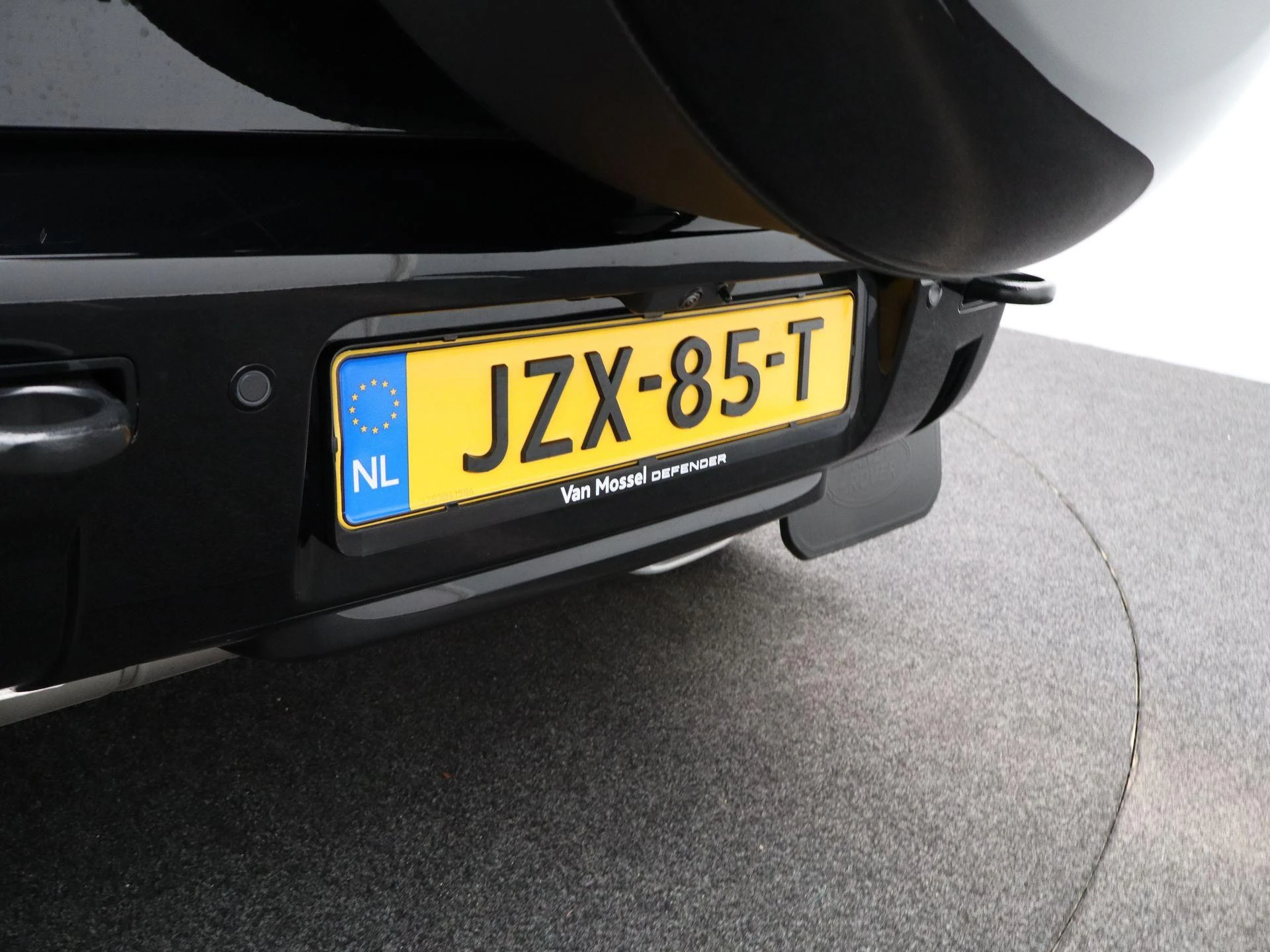 Land Rover Defender 110 2.0 P300e 110 X-Dynamic HSE