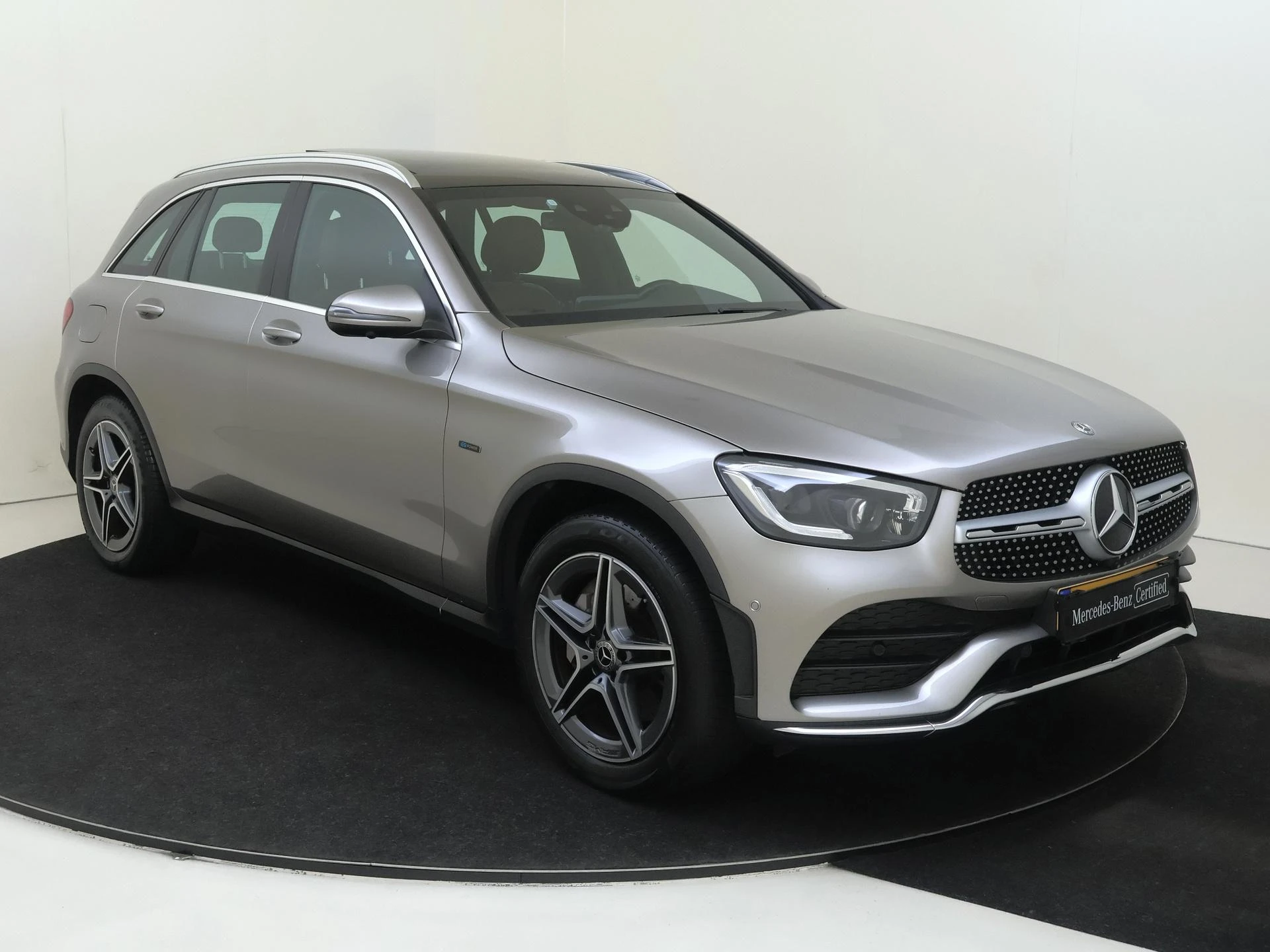 Mercedes-Benz GLC 300e 4MATIC Premium Plus