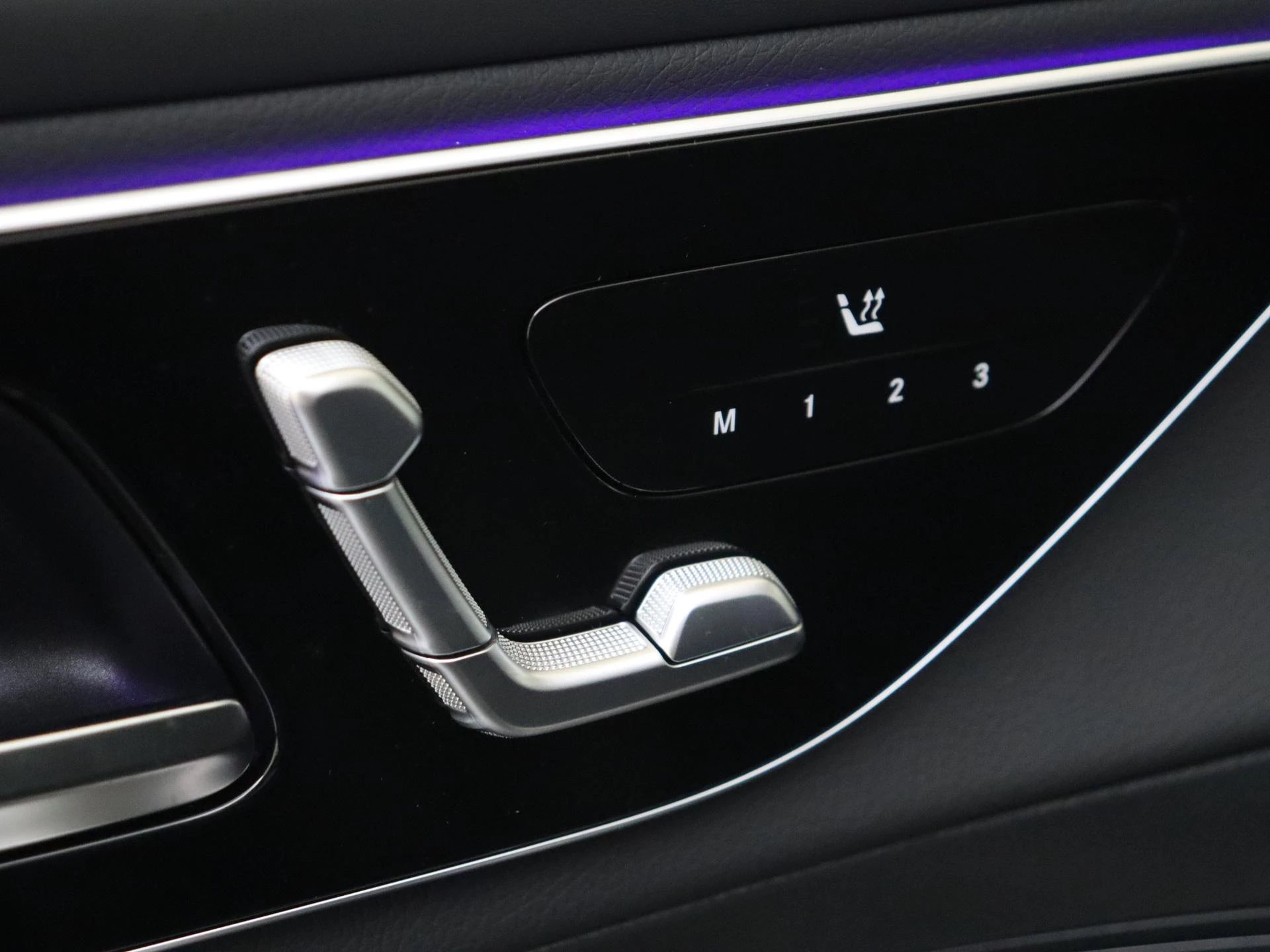 Mercedes-Benz-GLC-image-24