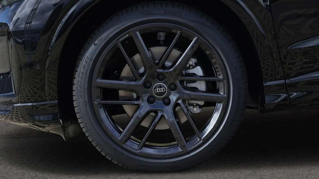 Audi-Q4 e-tron-image-4